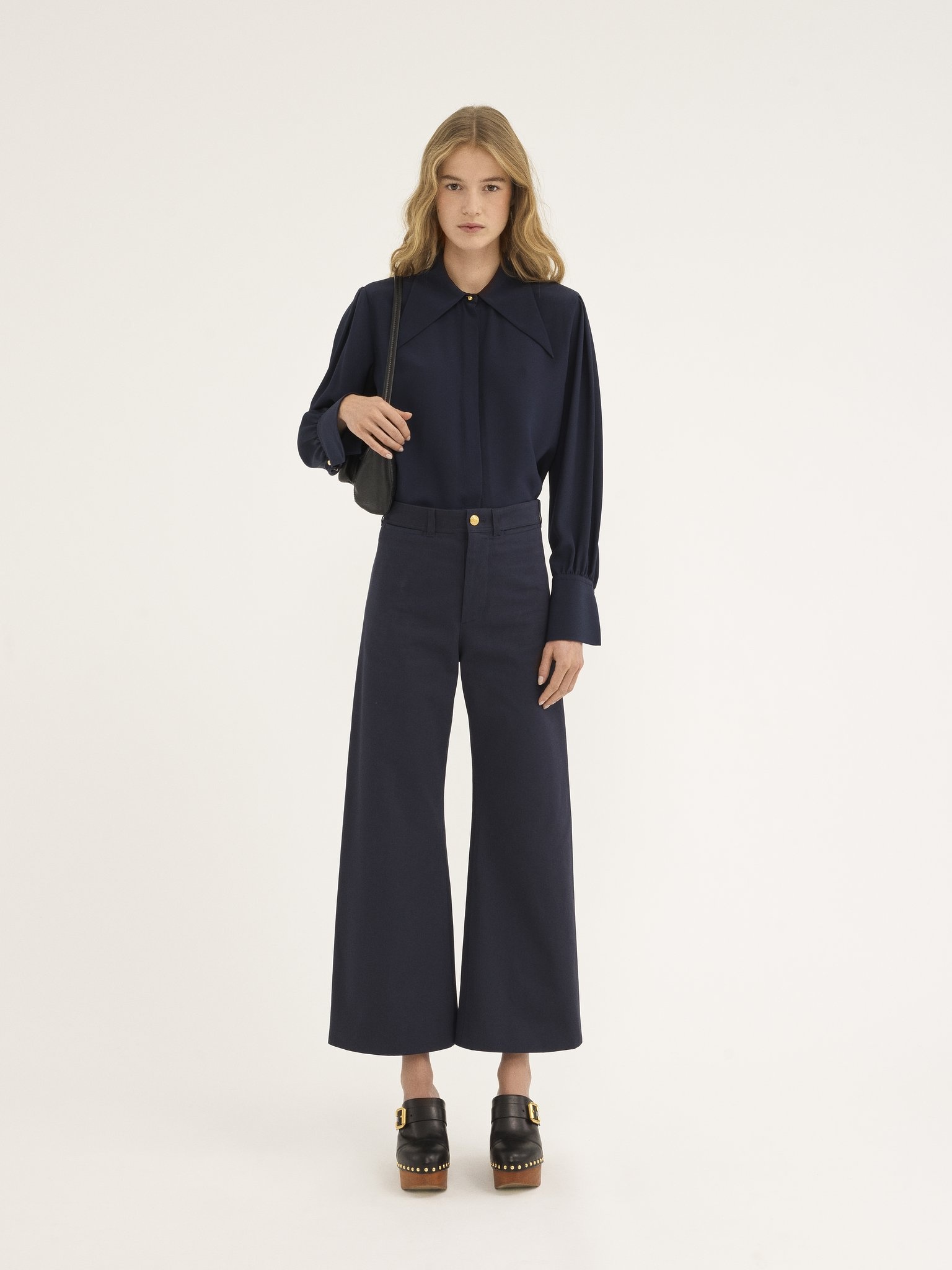 CROPPED FLARED PANTS IN COTTON GABARDINE - 3