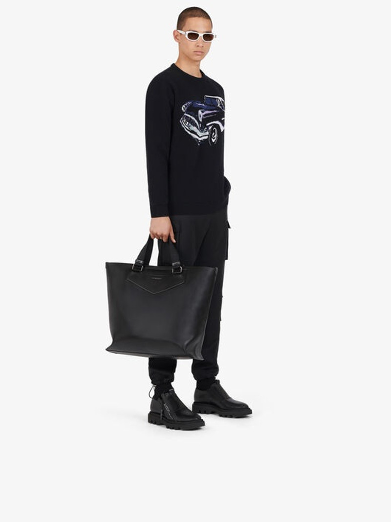 Givenchy ANTIGONA SOFT SHOPPING BAG IN SOFT LEATHER outlook