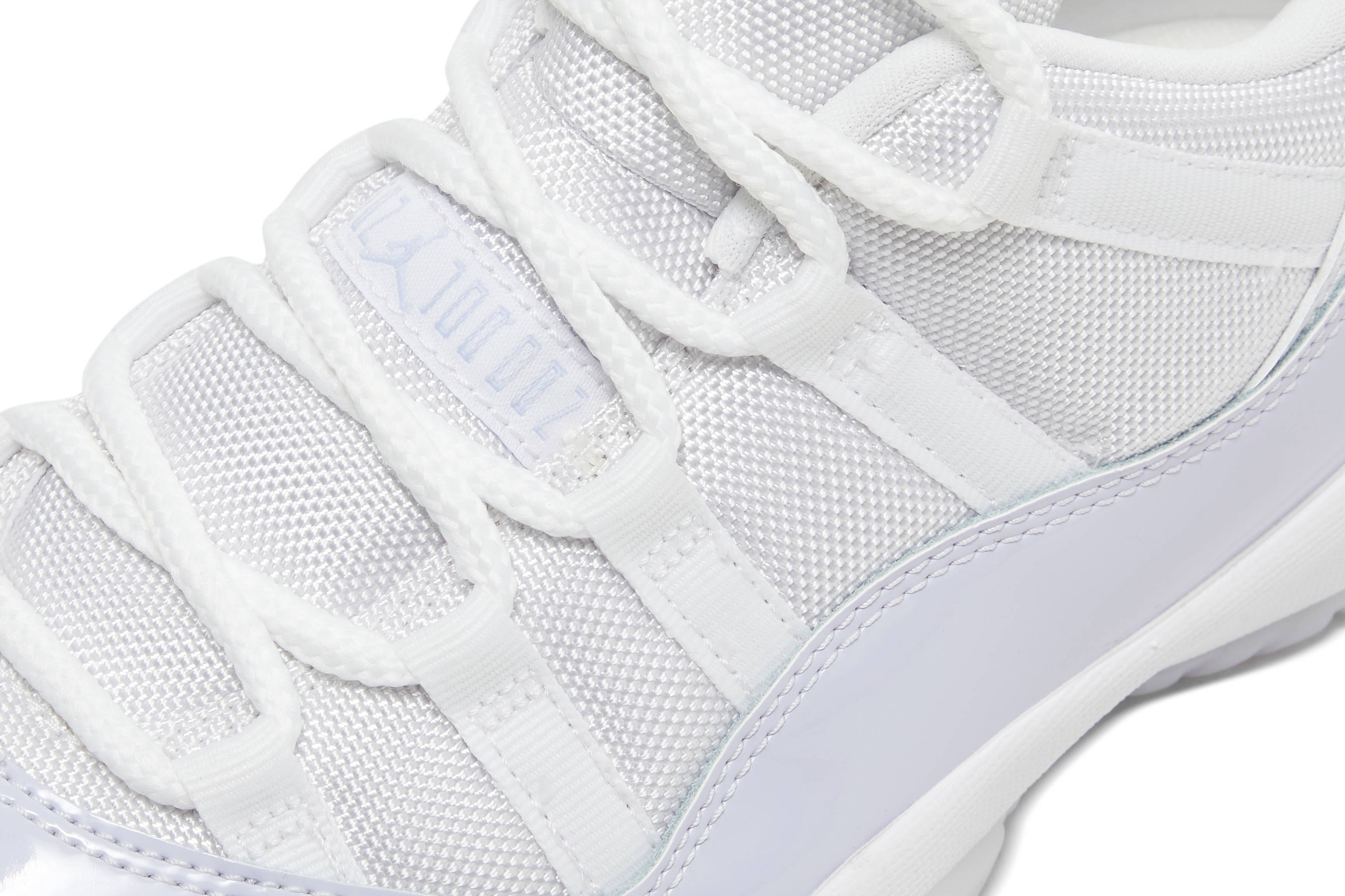 Wmns Air Jordan 11 Retro Low 'Pure Violet' - 9