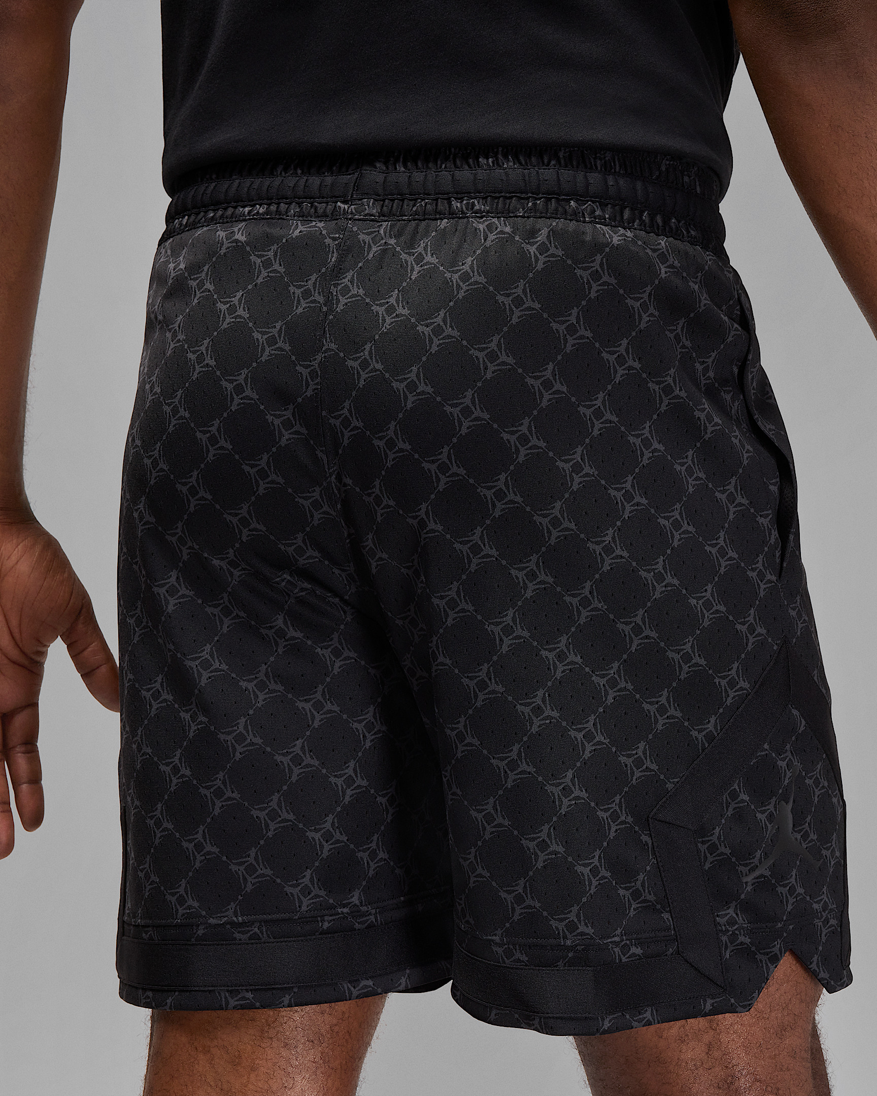 Jordan Sport Men's Dri-FIT Printed Diamond Shorts - 3