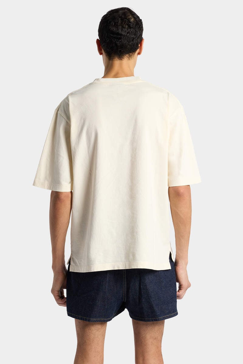 DSQUARED2 DARK WEIGHT WASH PULL ON SHORTS outlook