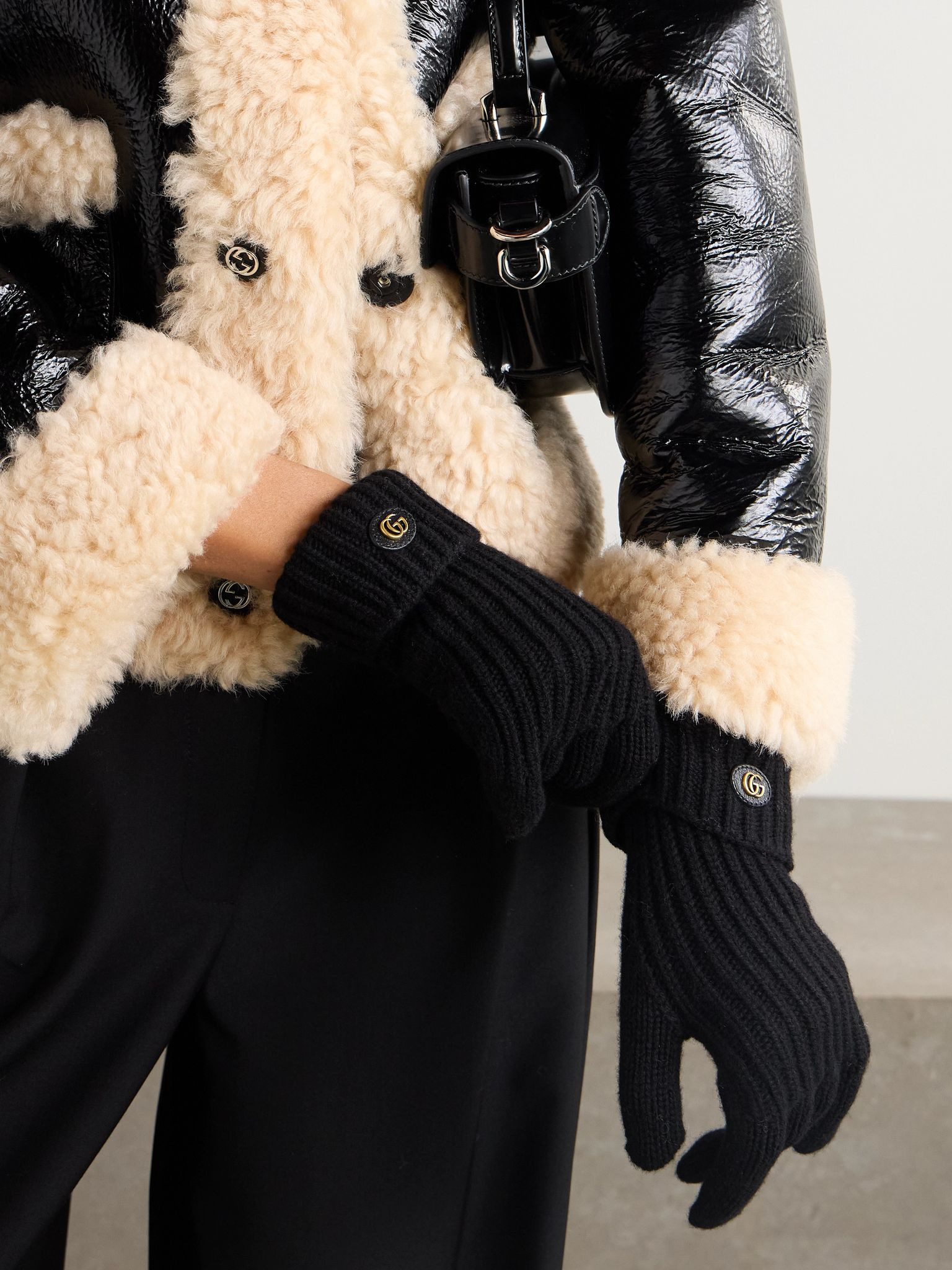 Embellished leather-trimmed wool and cashmere-blend gloves Black - 2