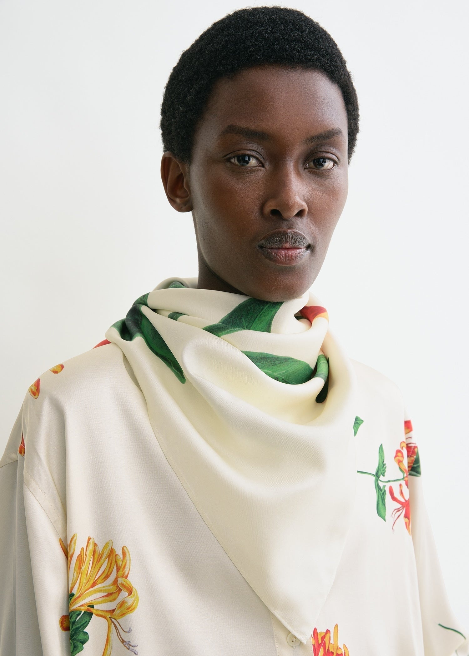 Honeysuckle silk scarf ecru/orange - 3