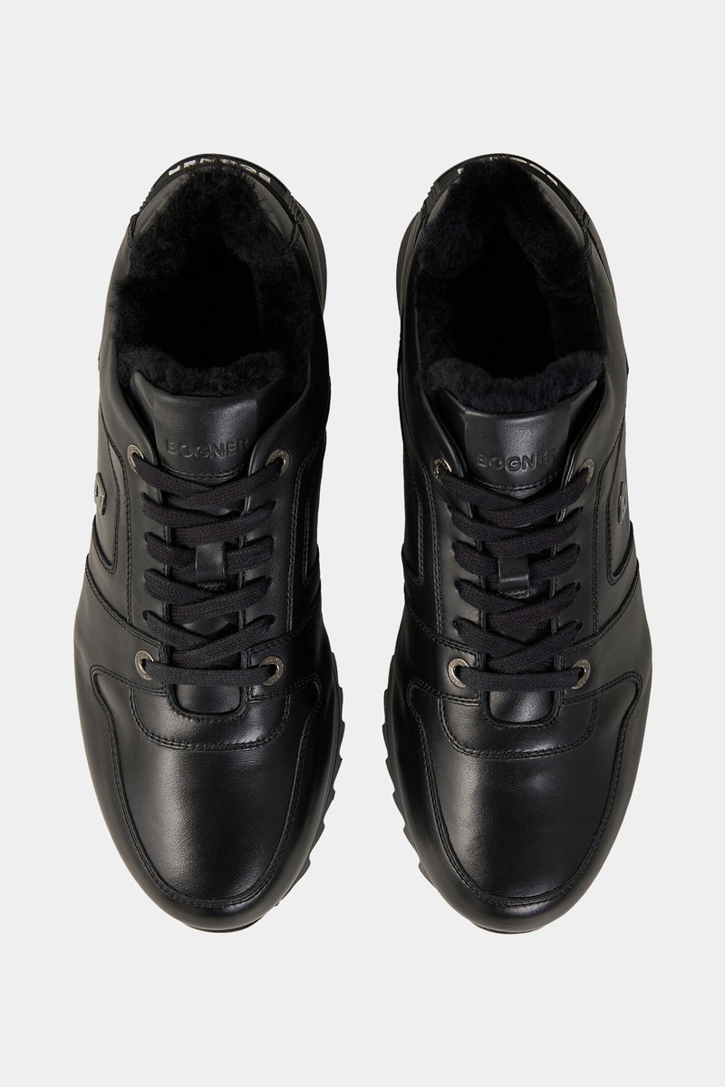 Seattle Sneaker in Black 6