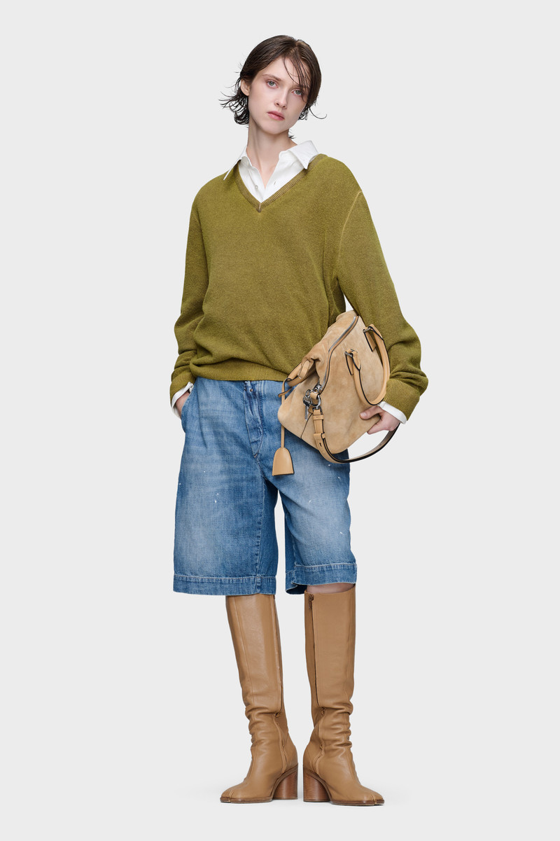 Virgin wool V-neck sweater 6