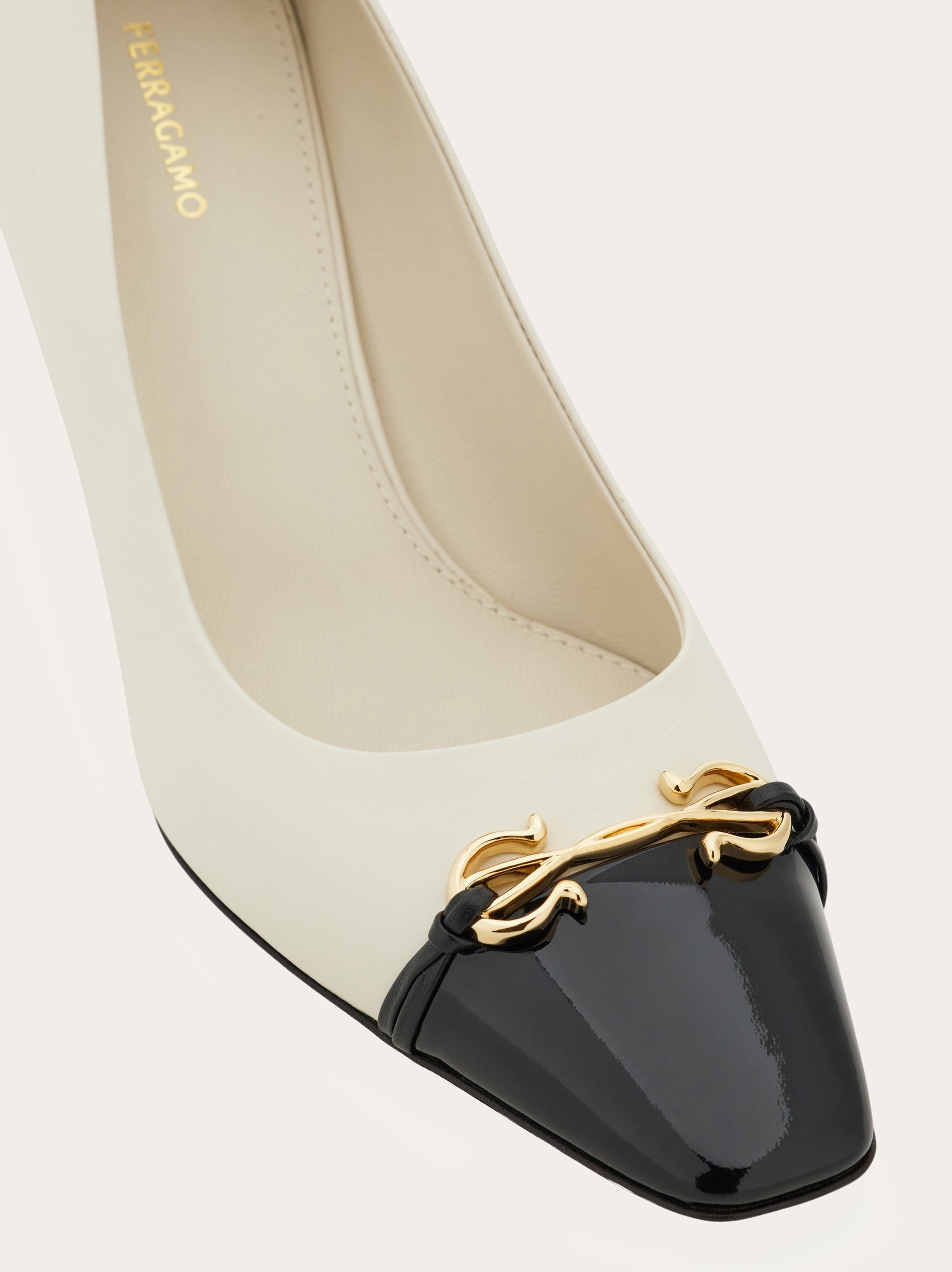 FERRAGAMO Gancini ornament pump | REVERSIBLE