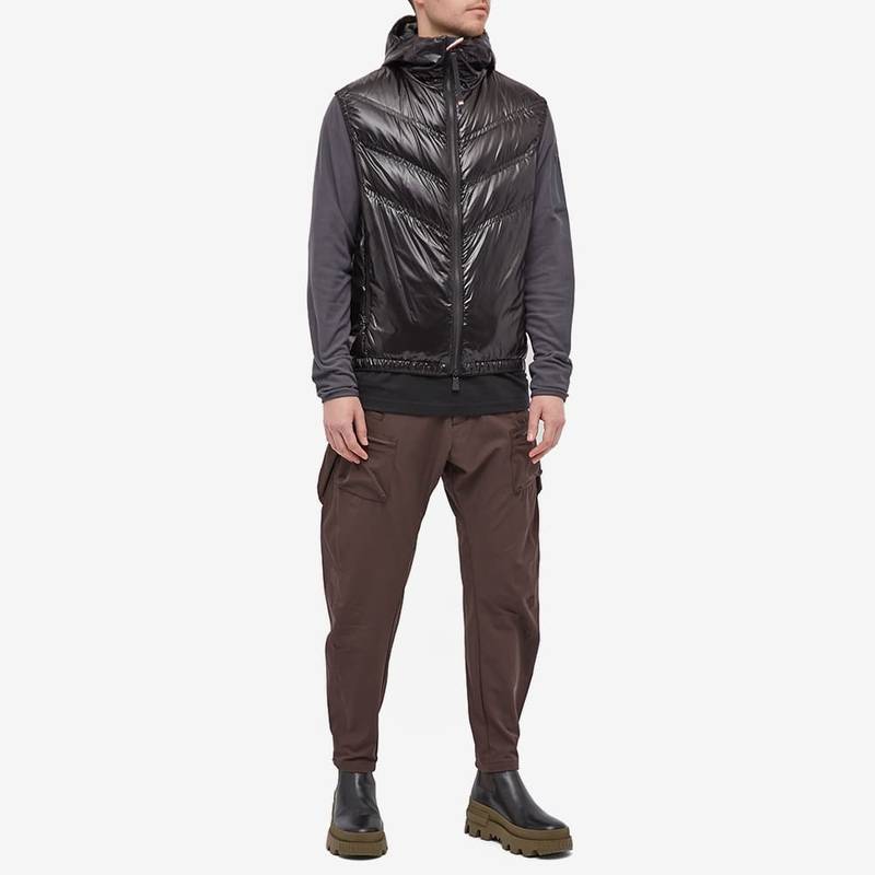 Moncler Grenoble Moncler Grenoble Salantin Hooded Gilet outlook