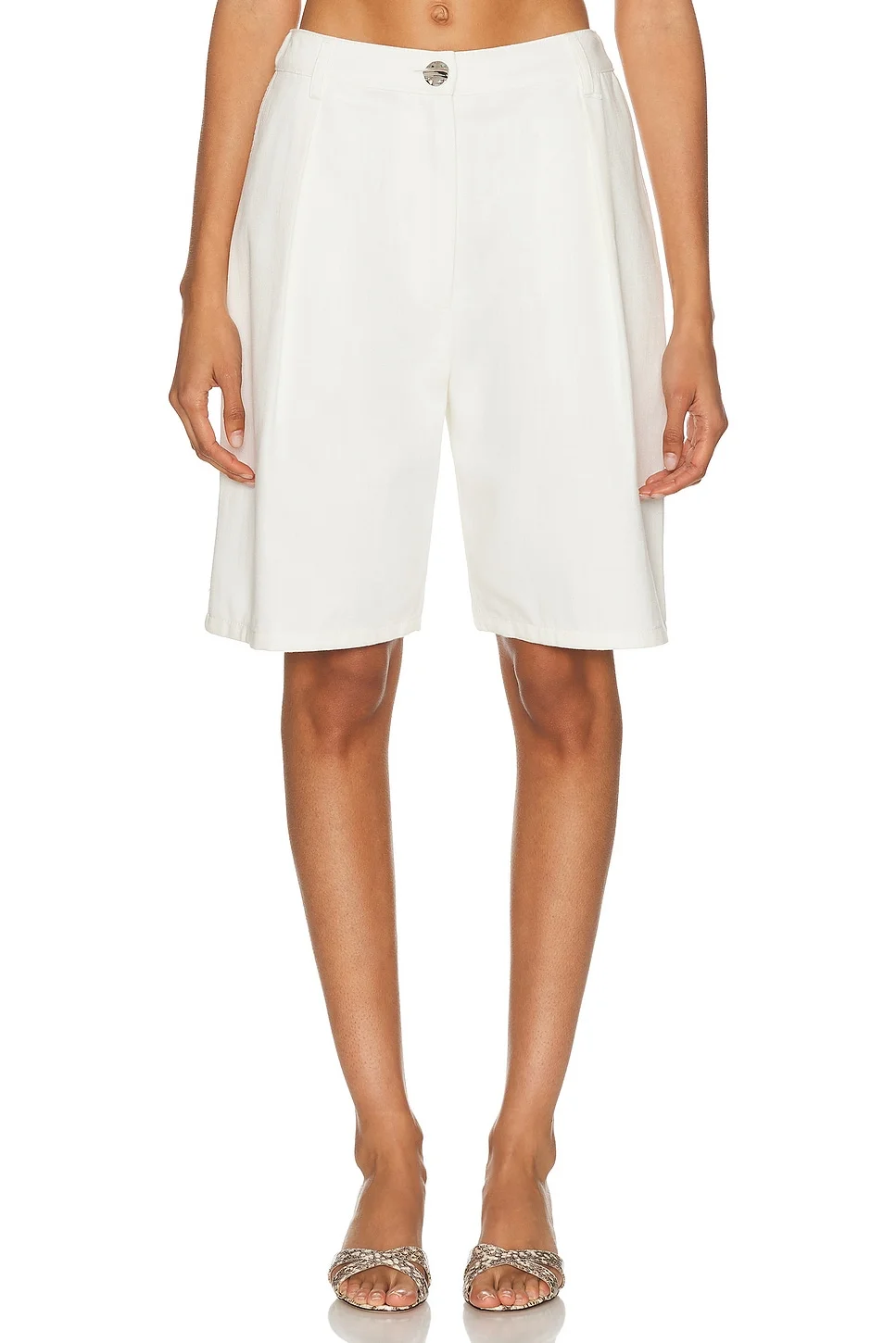 Low Rise Pleated Bermuda Short - 1