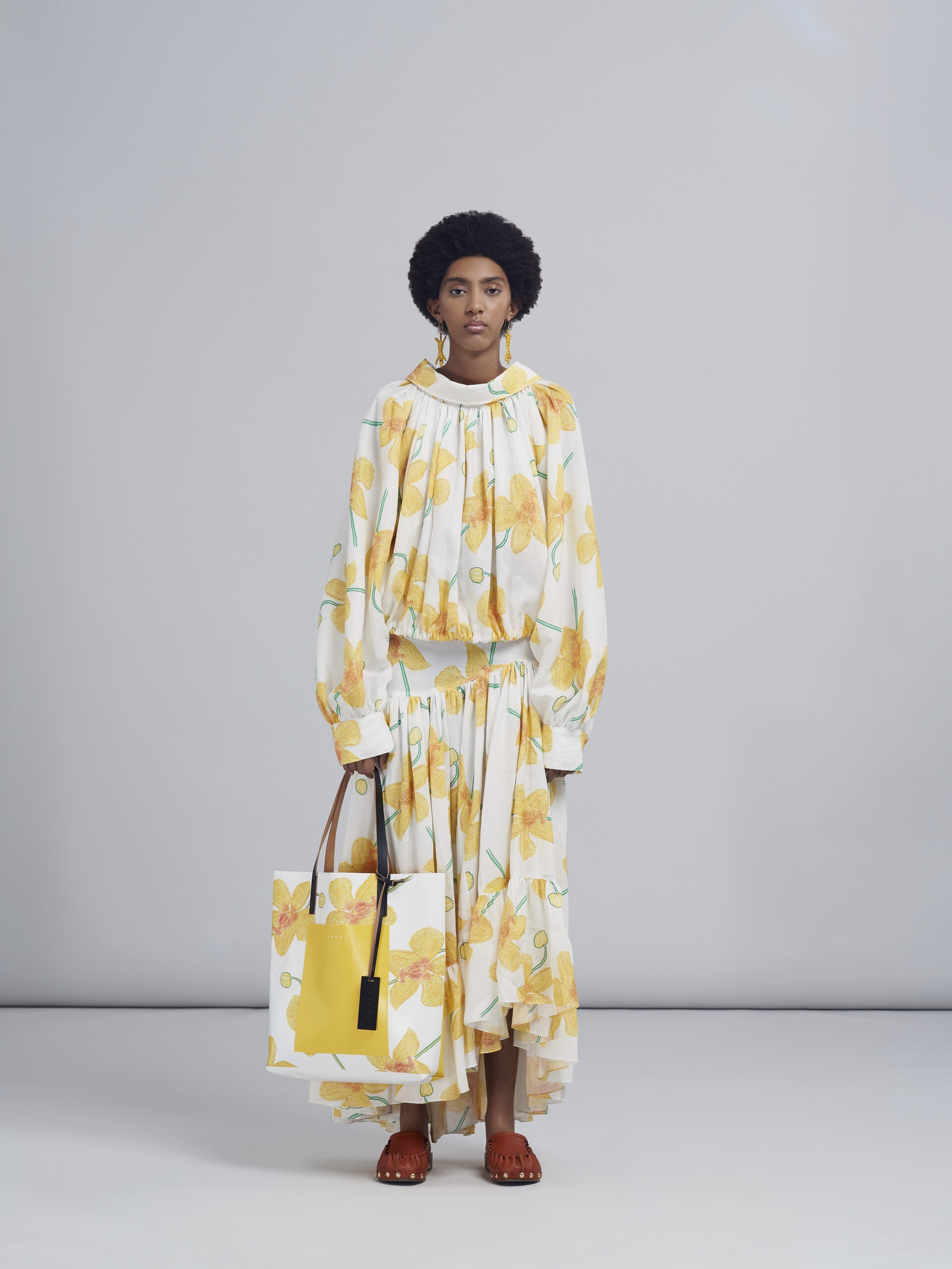 ORCHIDS PRINT YELLOW SHOPPING BAG - 2