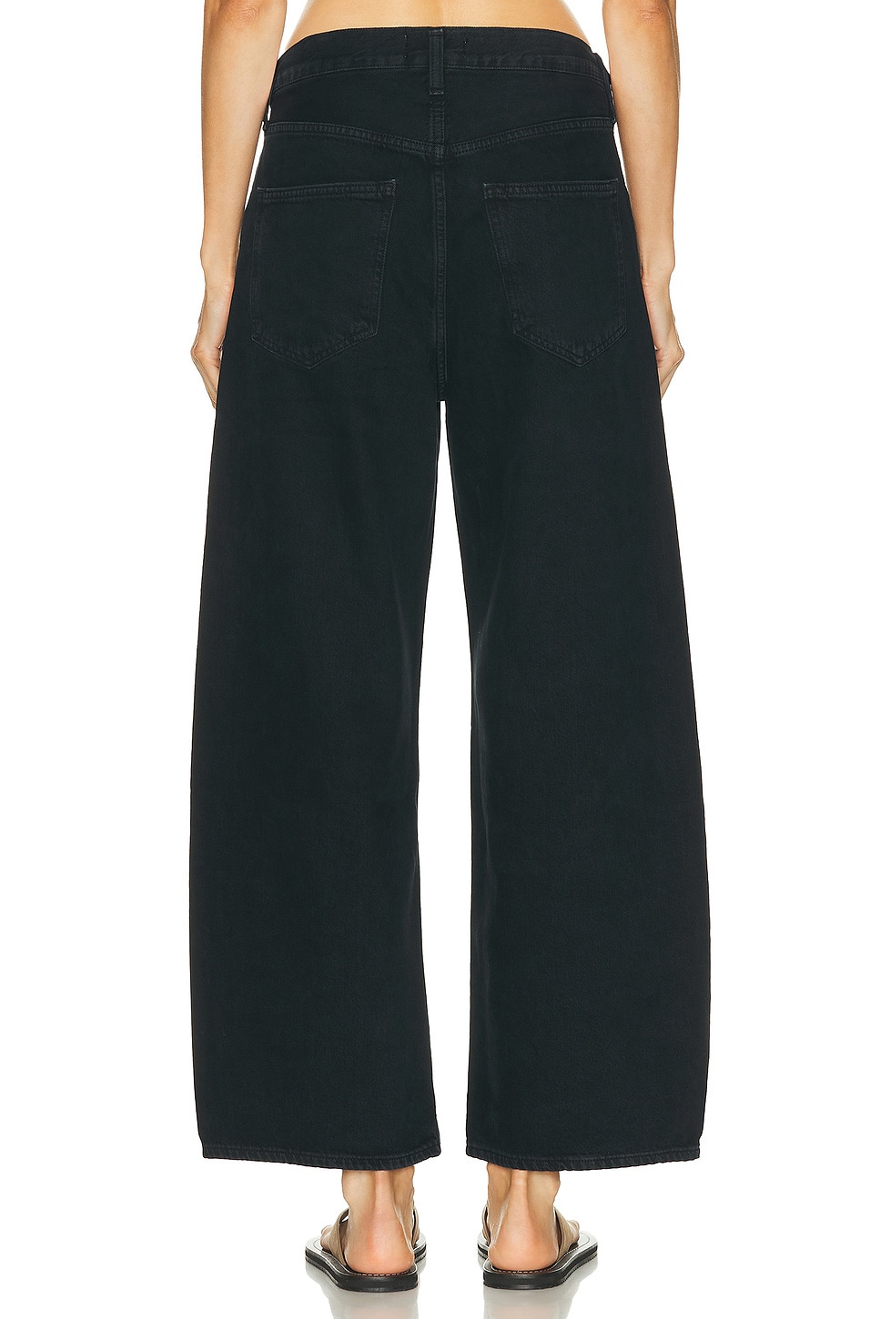 Low Curve Crop Jeans - 4