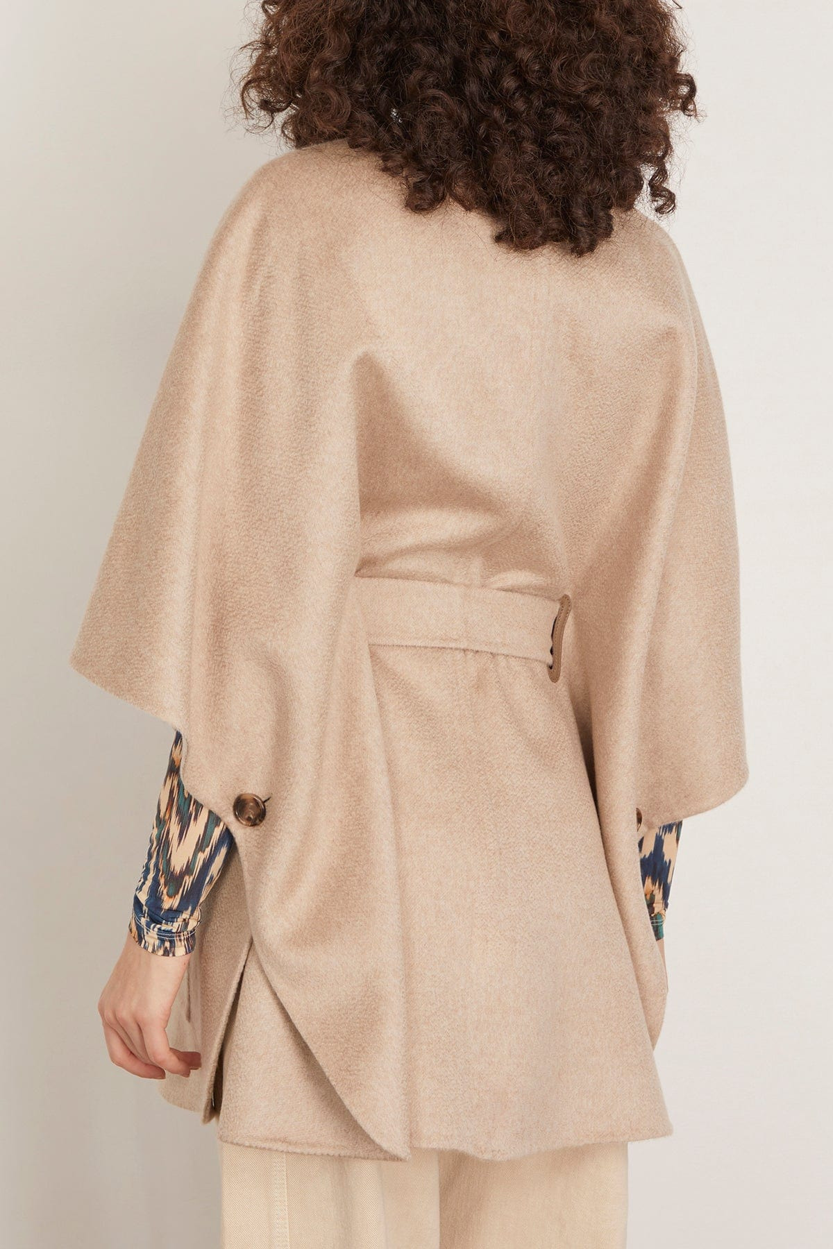 Ring Cape in Beige - 4