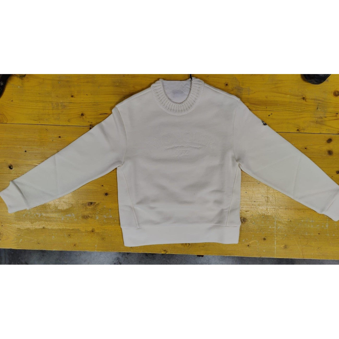 Moncler Women Logo Sweatshirt - 4