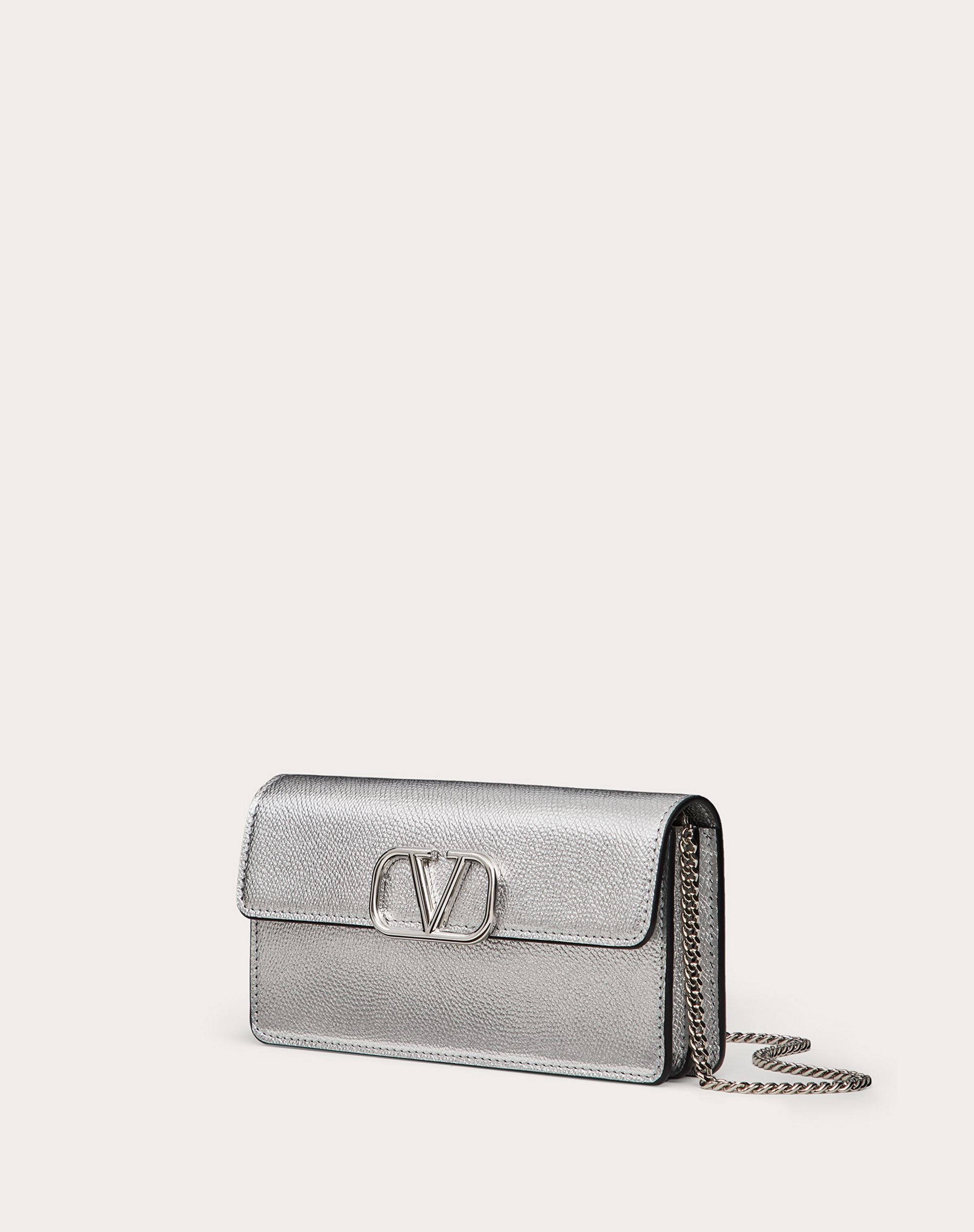 VLOGO SIGNATURE GRAINY METALLIC CALFSKIN WALLET WITH CHAIN - 4