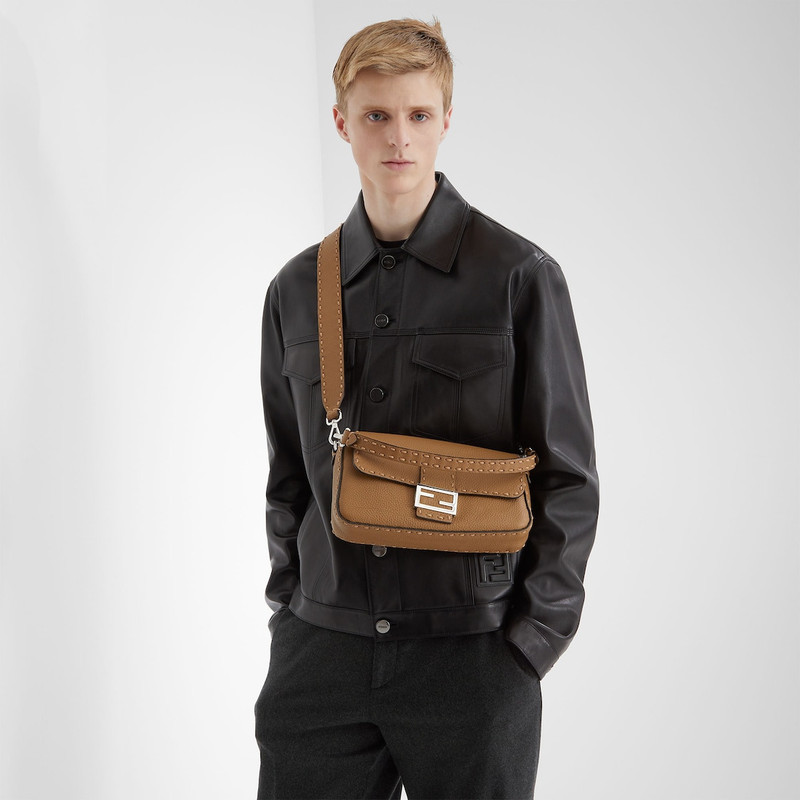FENDI Regular Selleria Baguette outlook