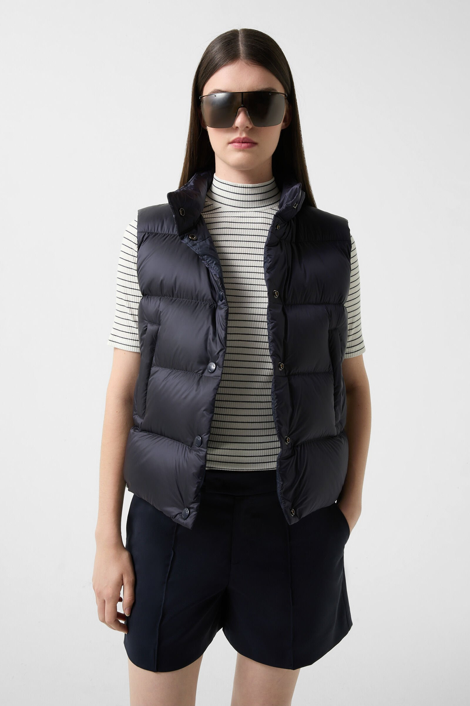 Orely down vest in Navy blue - 2