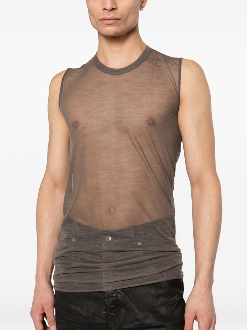 round-neck sleeveless top 5