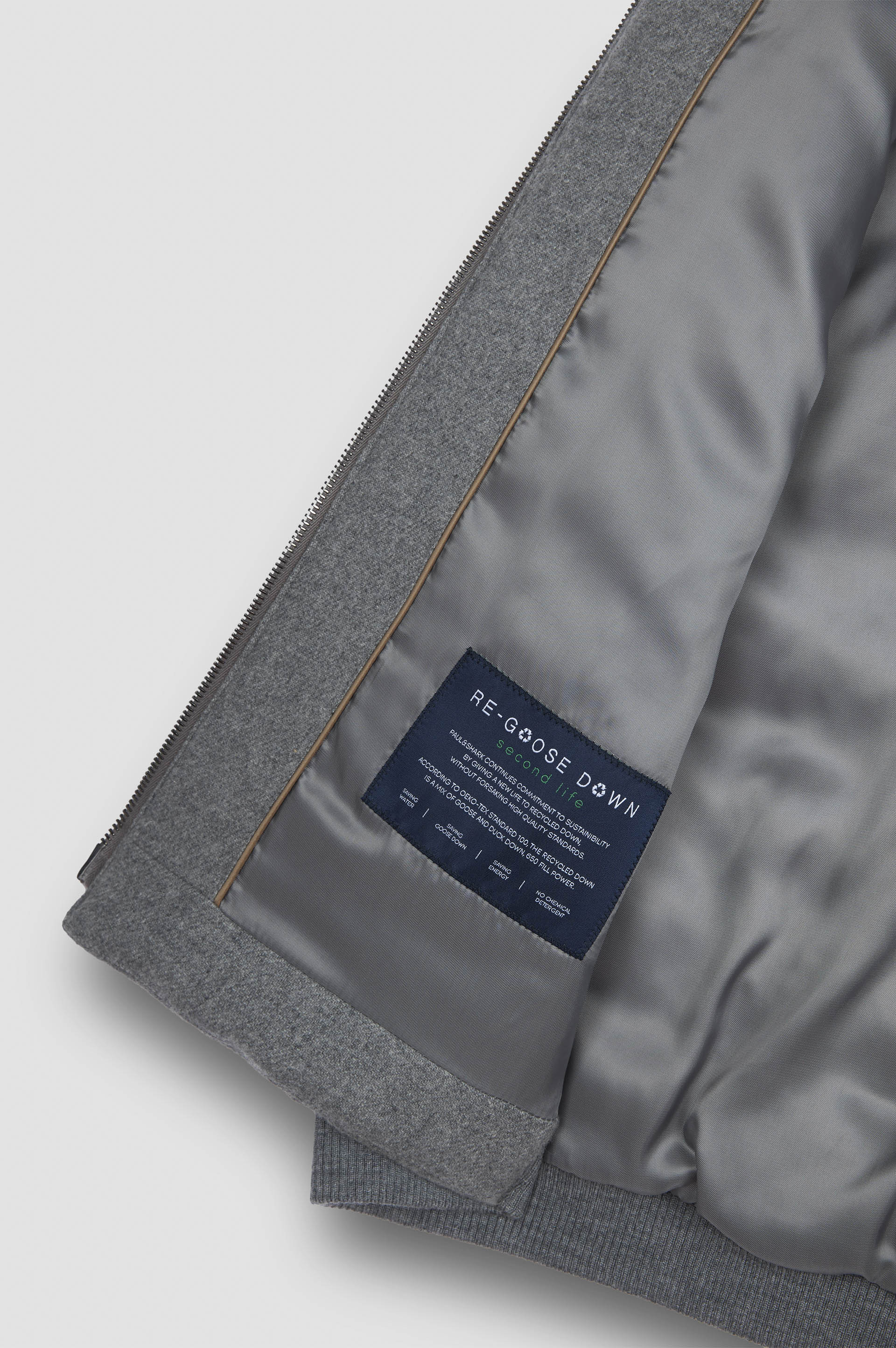 PADDED GILET IN WOOL AND CASHMERE - 8