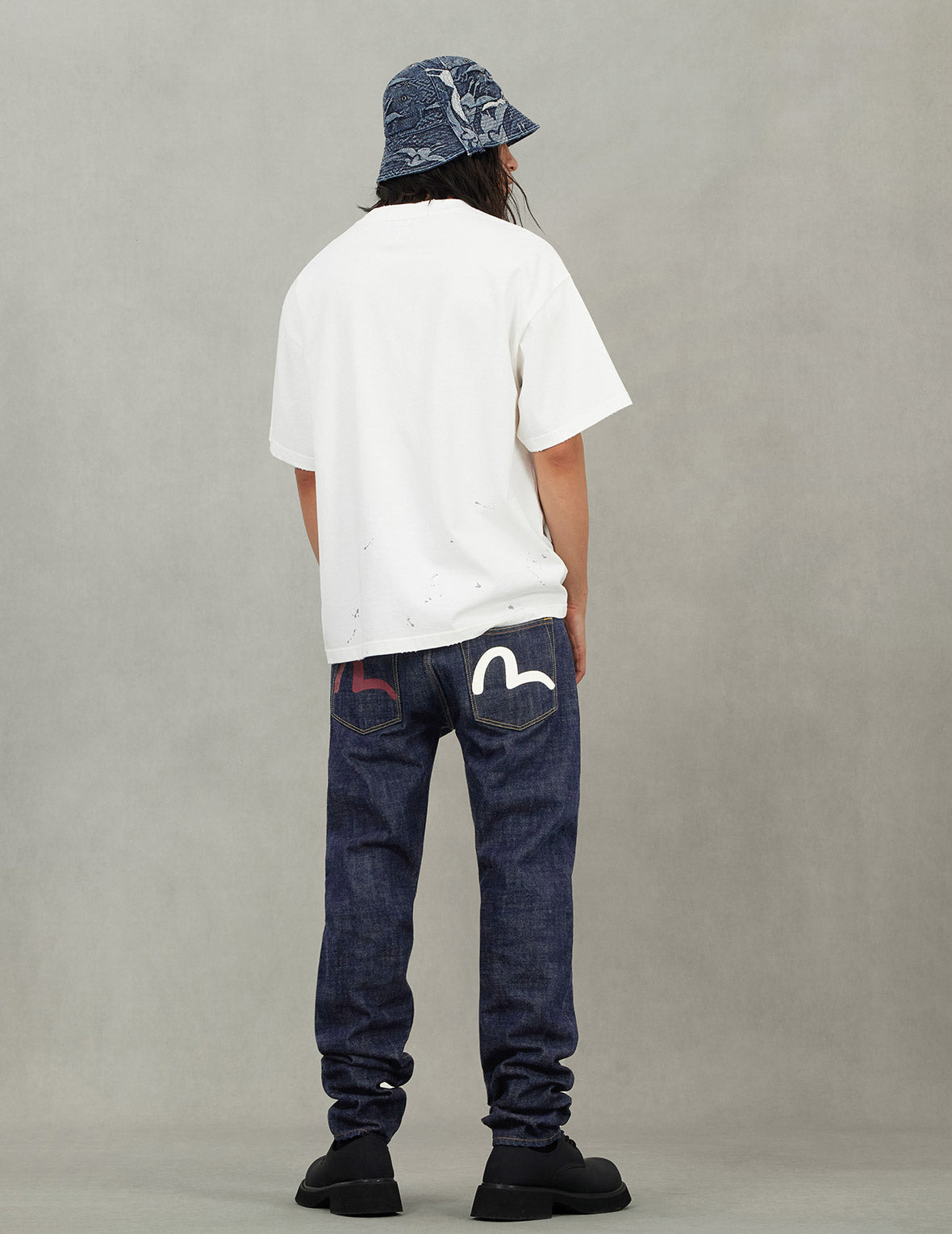 Graffiti-Style Seagull and Logo Print Relax Fit T-Shirt - 6