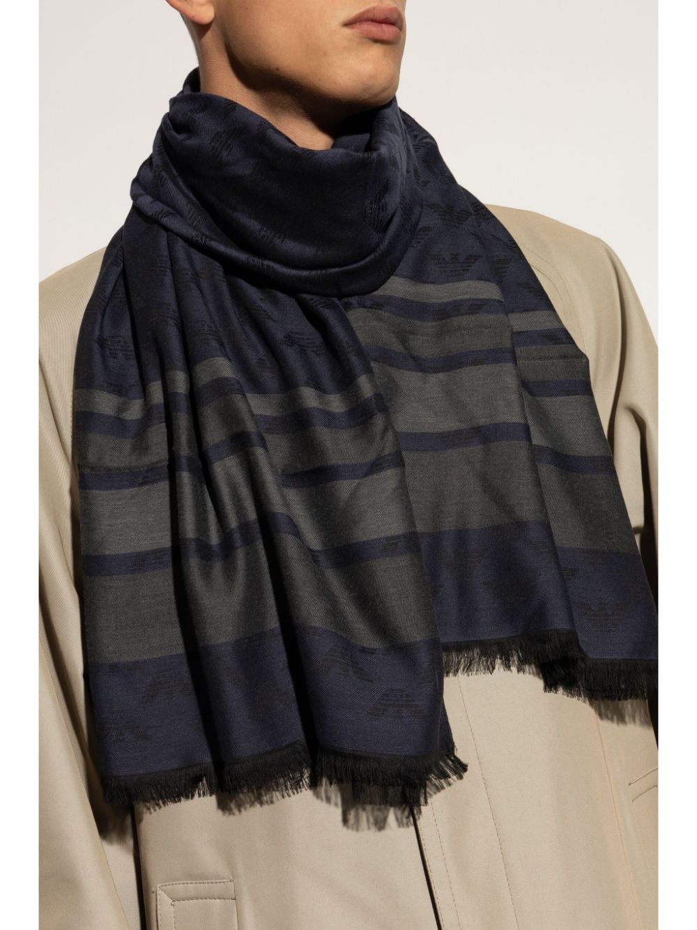 logo-jacquard striped scarf - 2