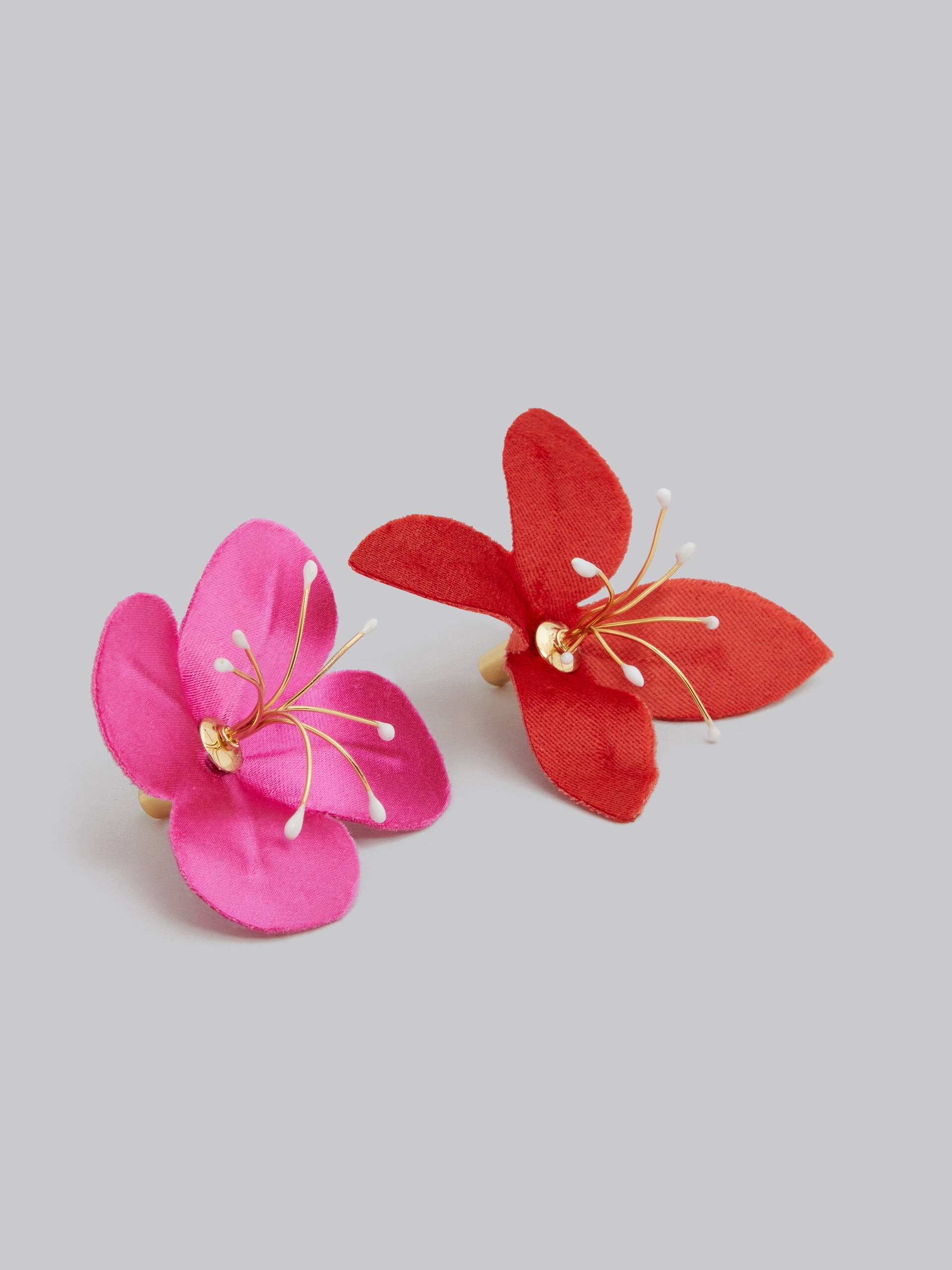 OVERSIZED FABRIC FLOWER STUD EARRINGS - 4