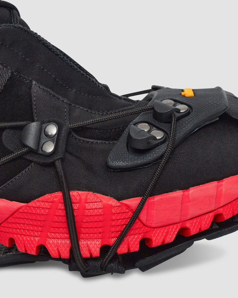 LOW HIKING BOOT W VIBRAM SOLE 10