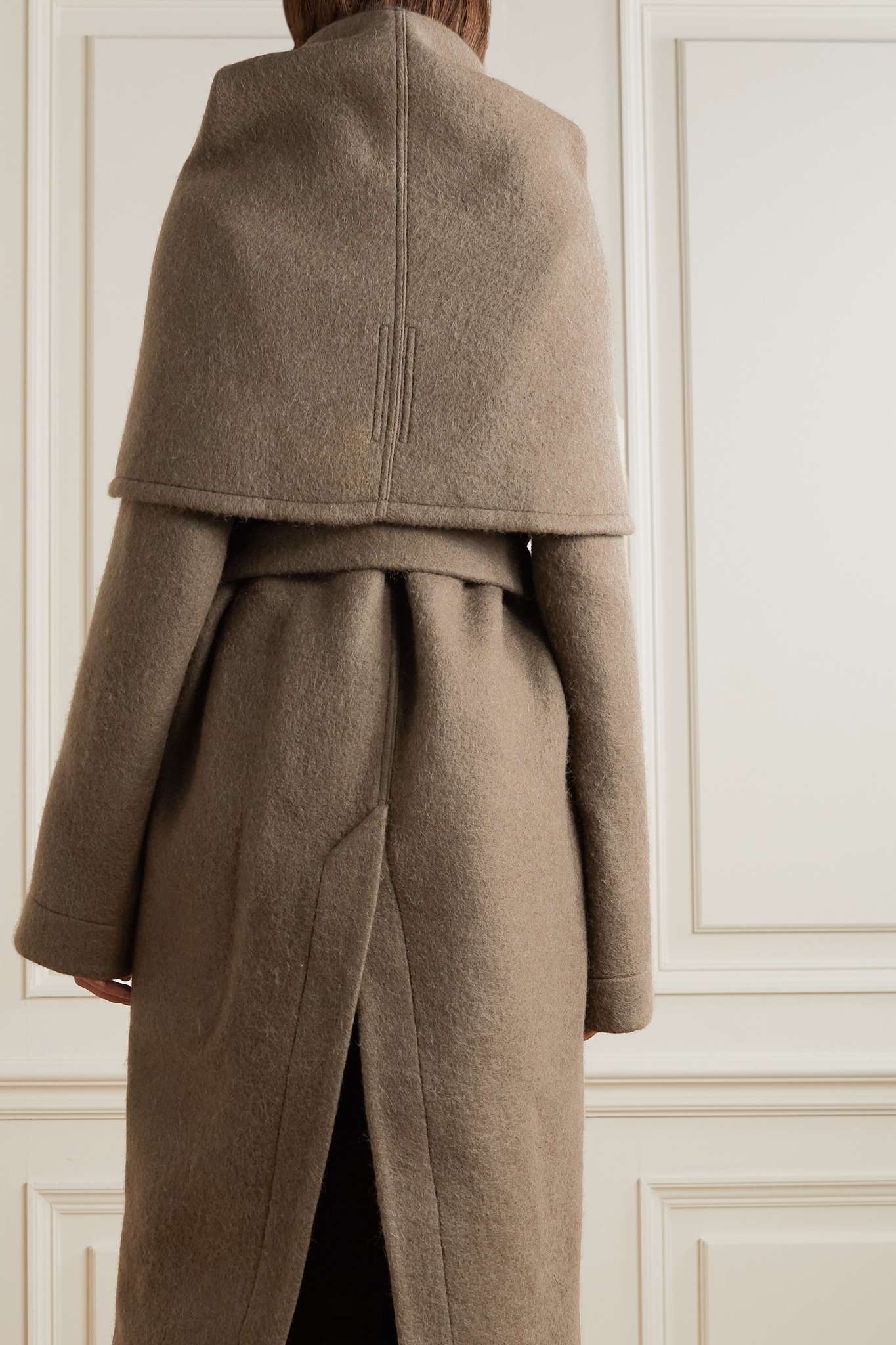 Dagger belted layered wool and alpaca-blend coat - 3