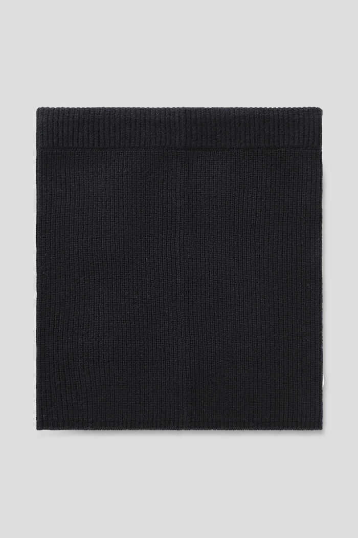 Lyra Loop scarf in Black - 3