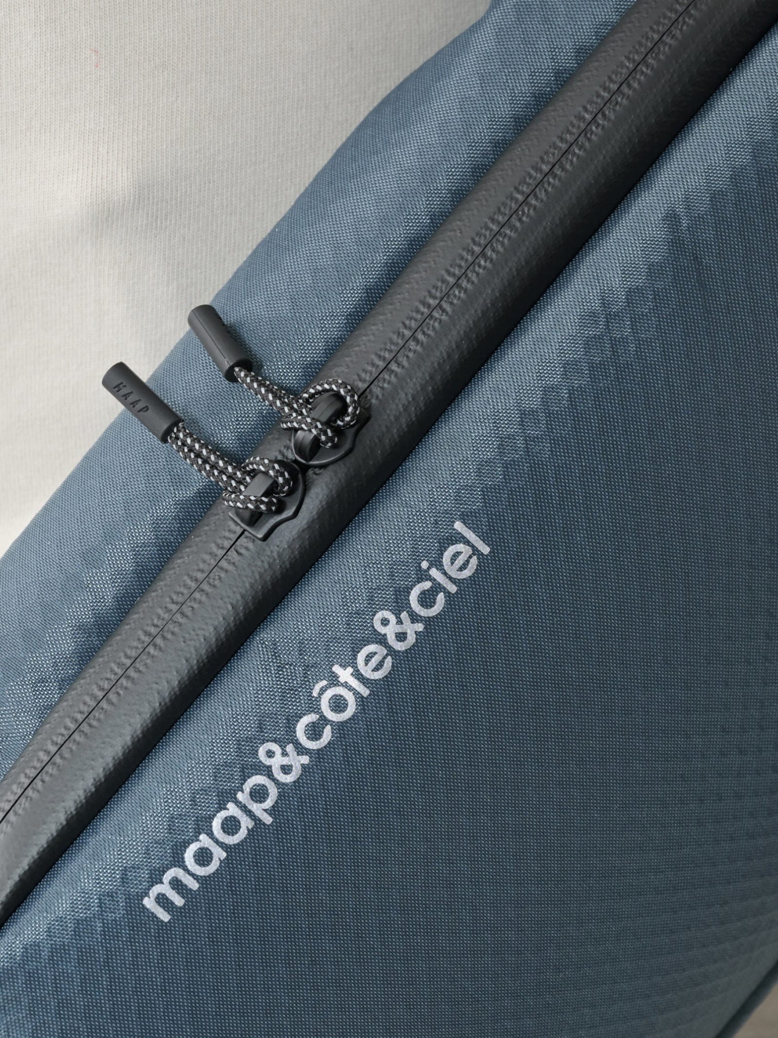 maap&côte&ciel Sling Bag - 10