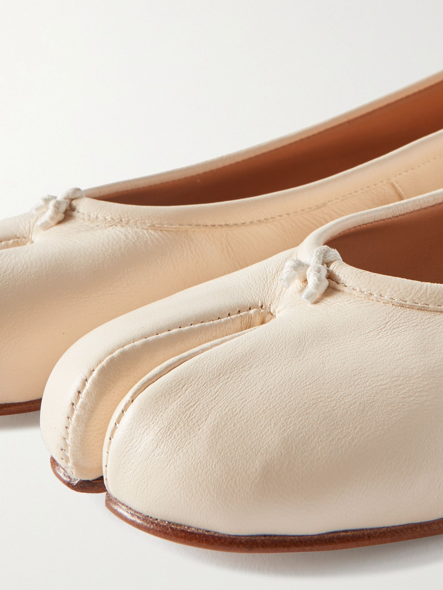 Tabi split-toe leather ballet flats White - 4