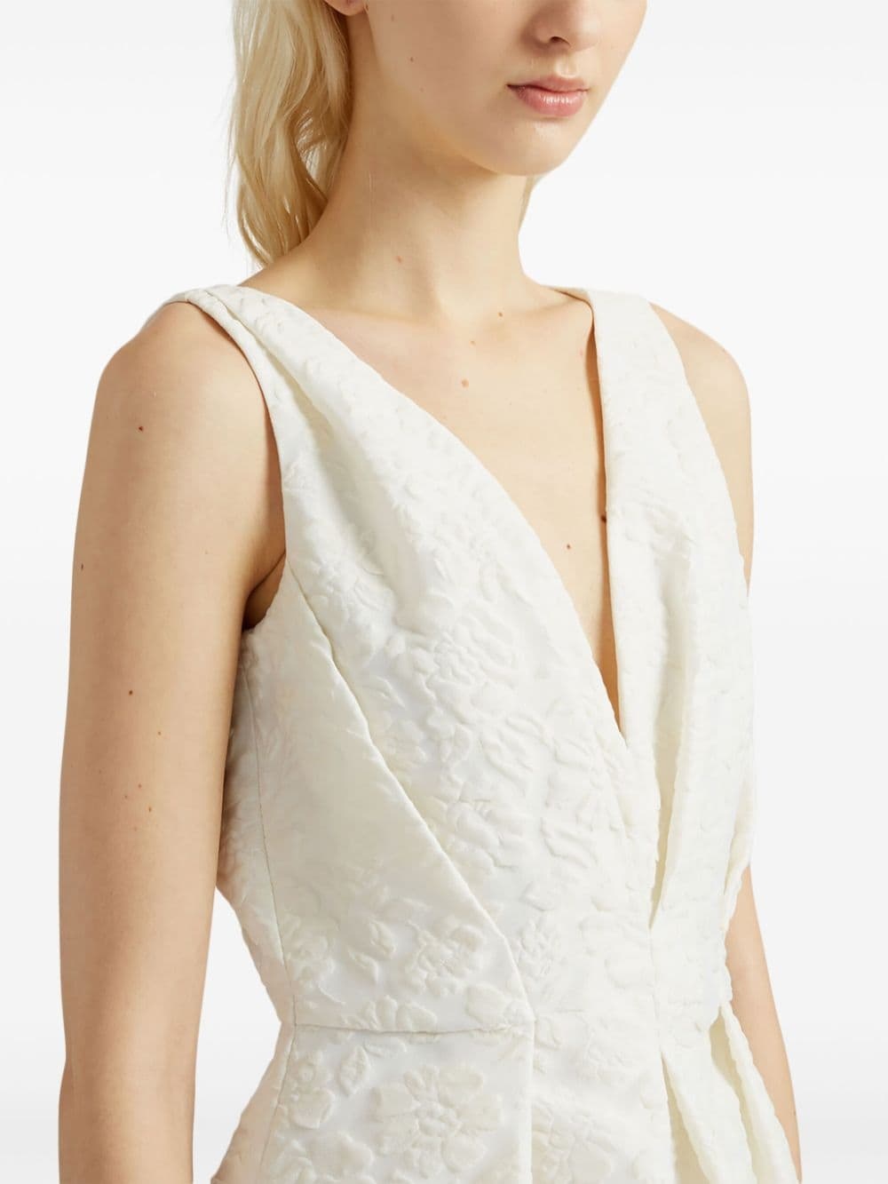 gathered floral-matelassÃ© gown - 5