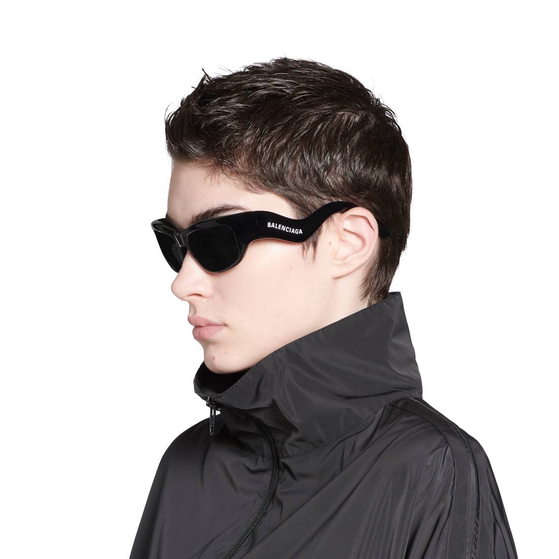 Hamptons Rectangle Sunglasses in Black - 6