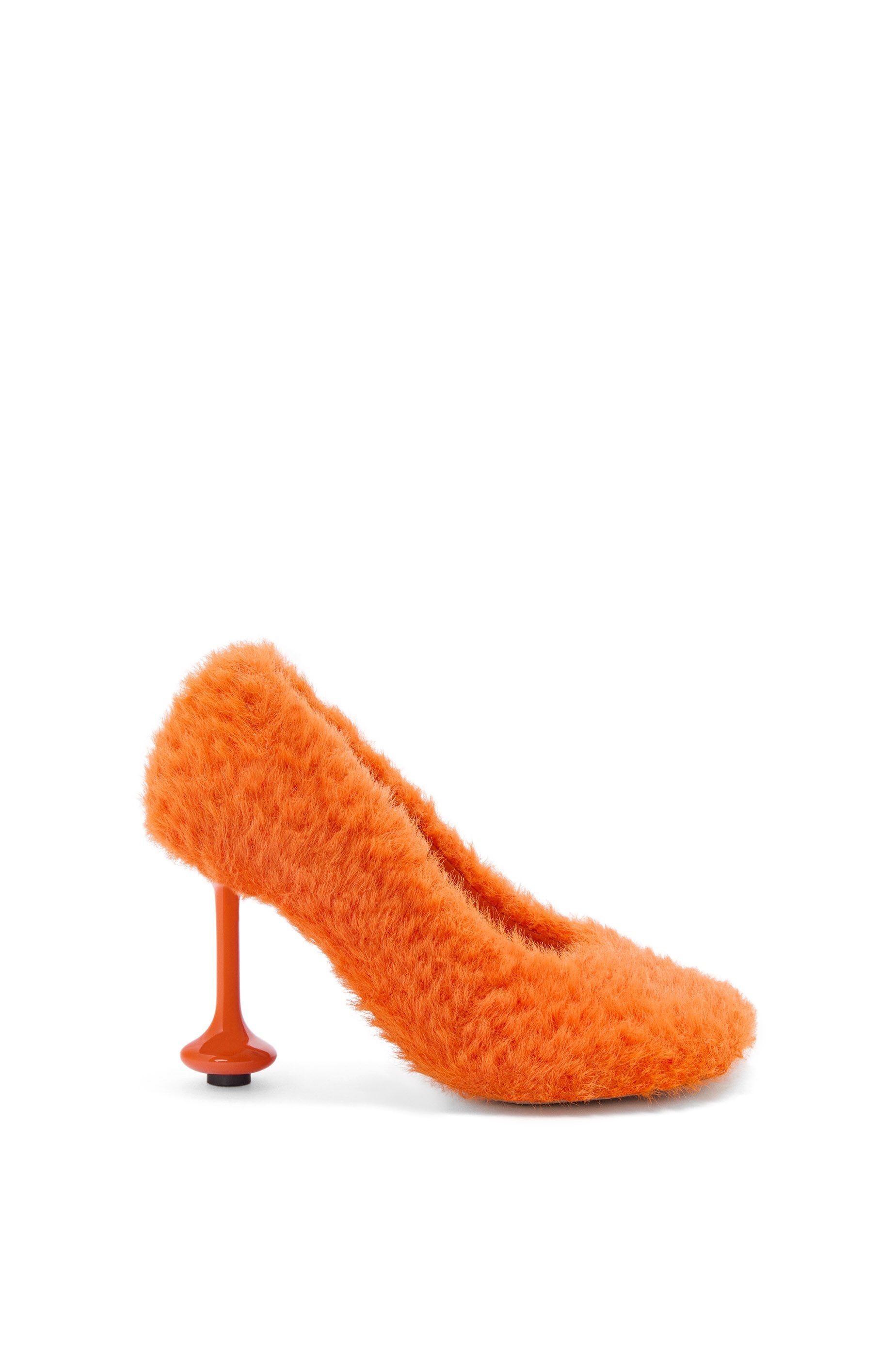 Toy pump in knit - 1