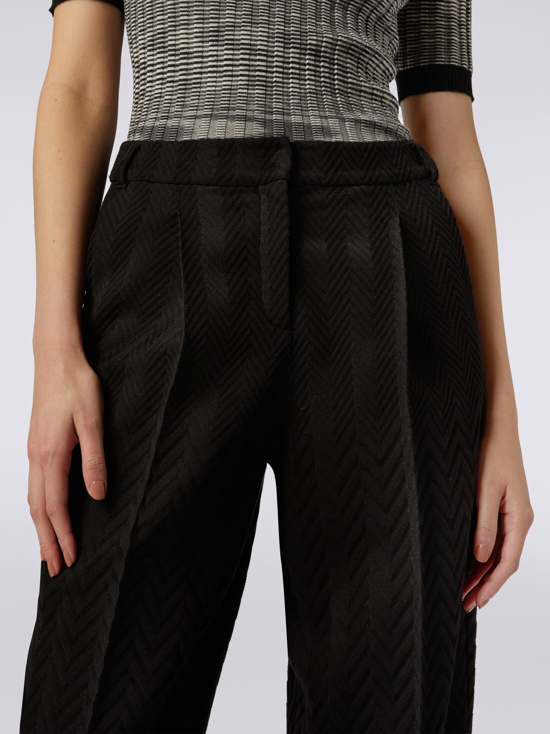 Classic trousers with raschel chevron design - 5