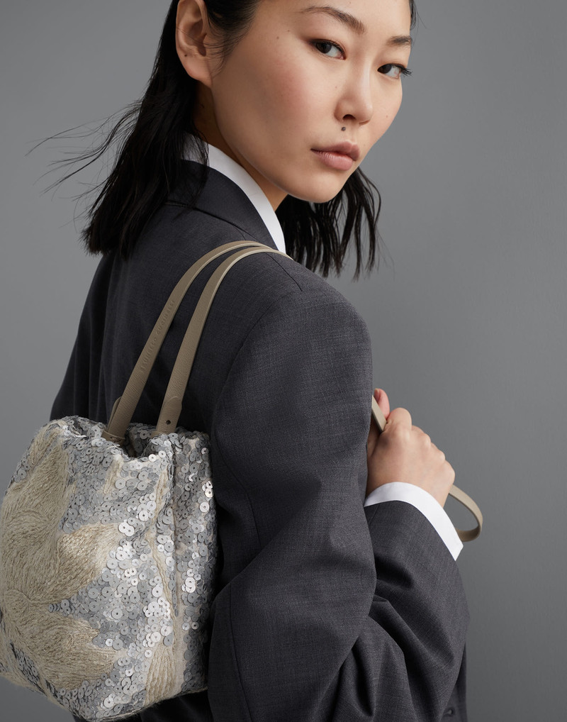 Magnolia embroidery bucket bag 4