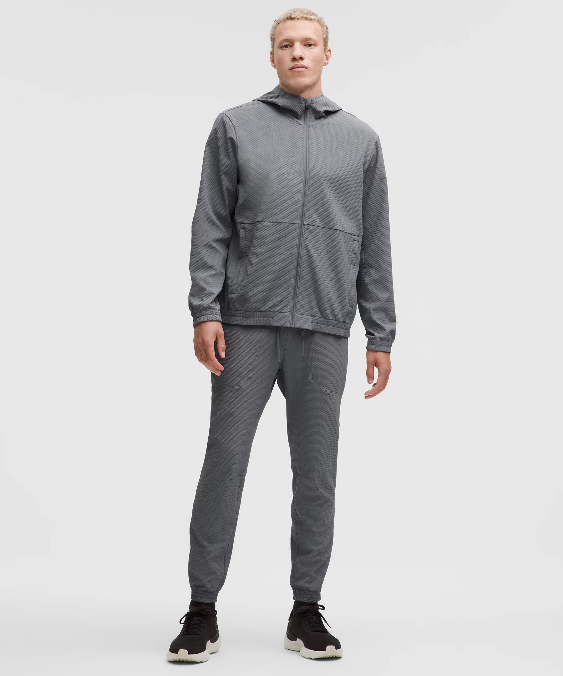 License to Train Textured Jogger *Regular - 6