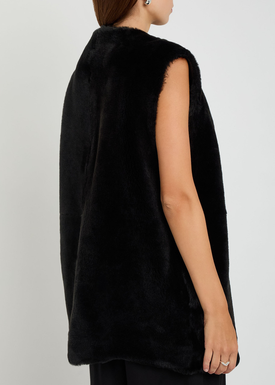 Toteme Shearling Gilet - 3