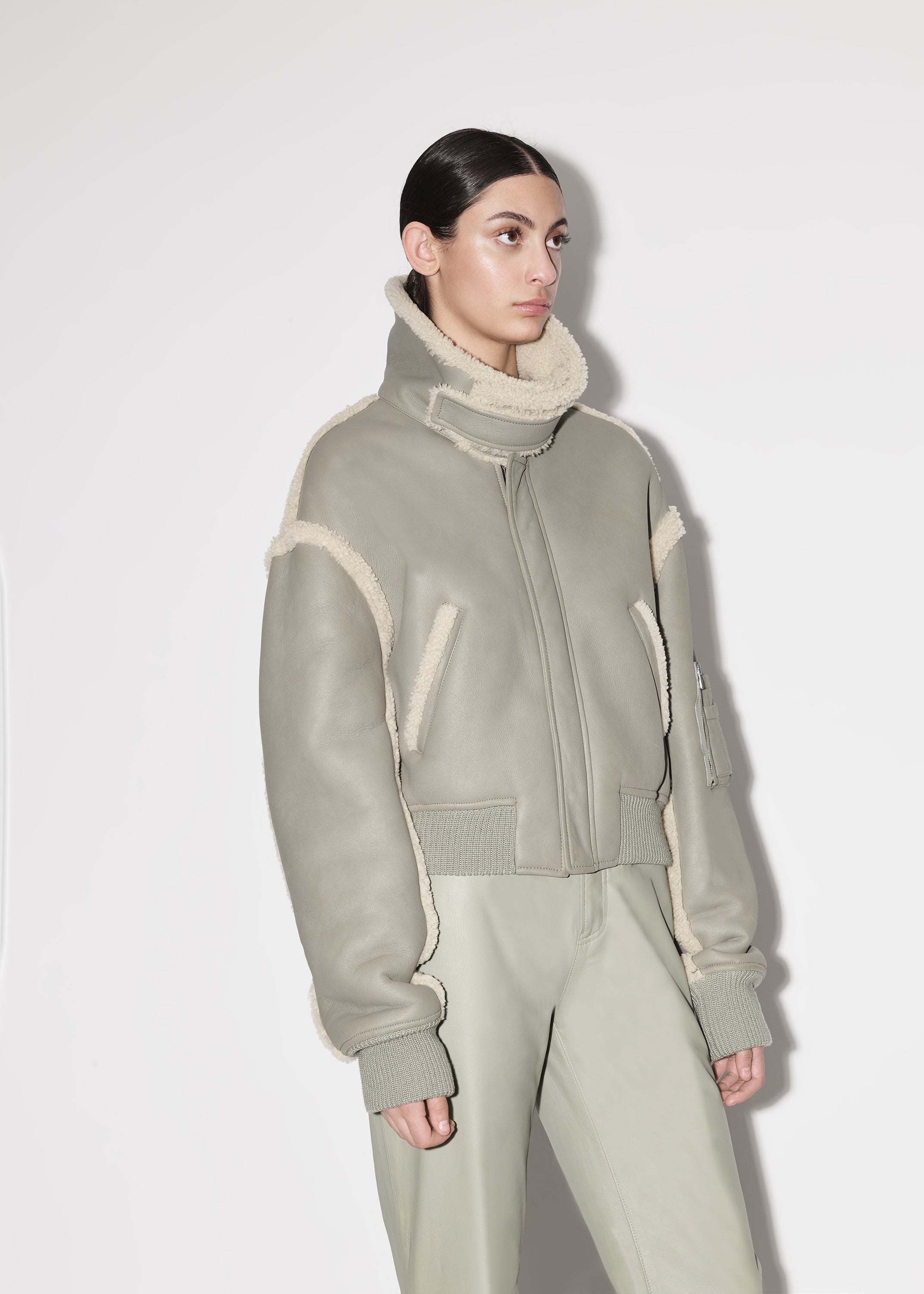 BOMBER - 4