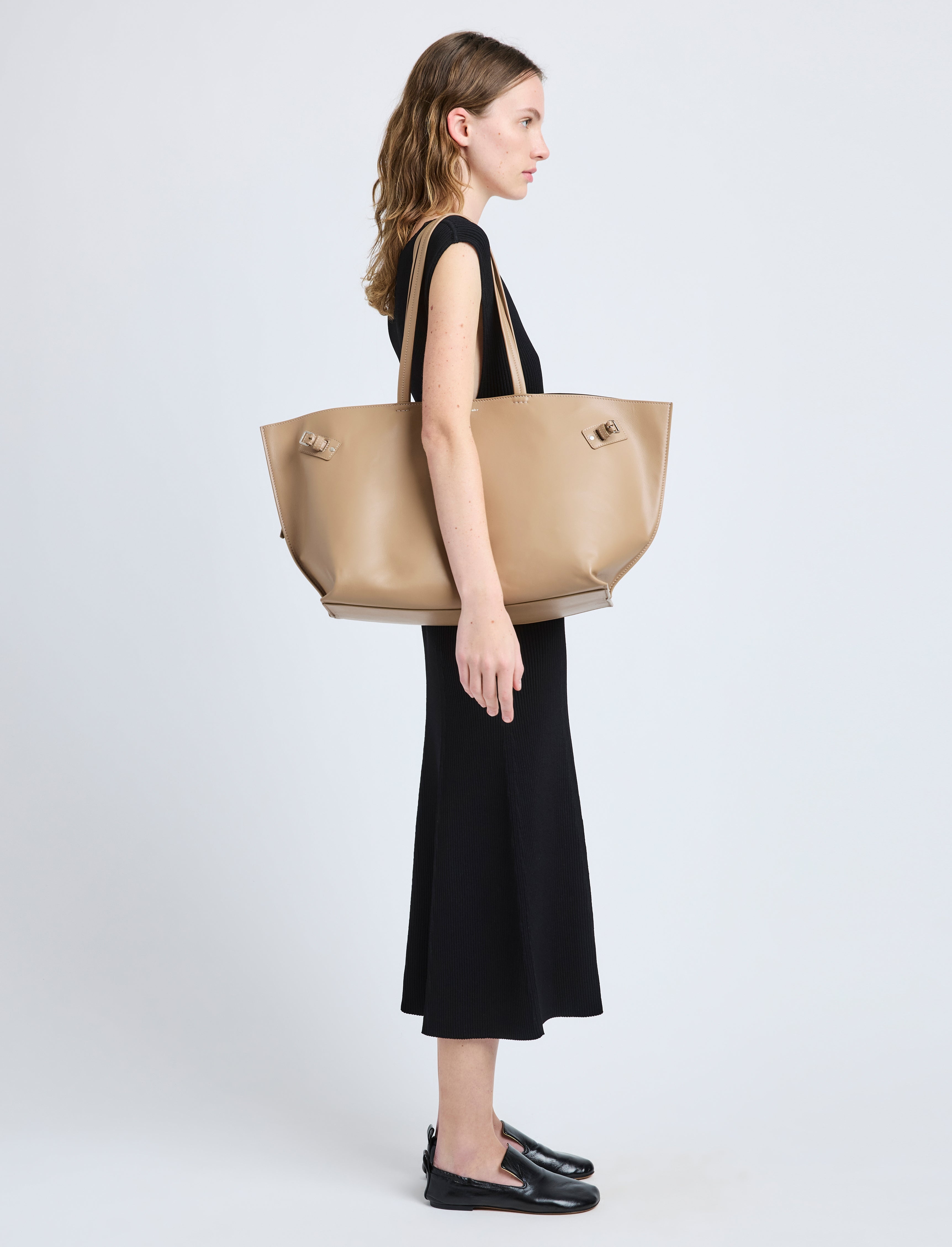 Days Carryall in Smooth Calf - 2