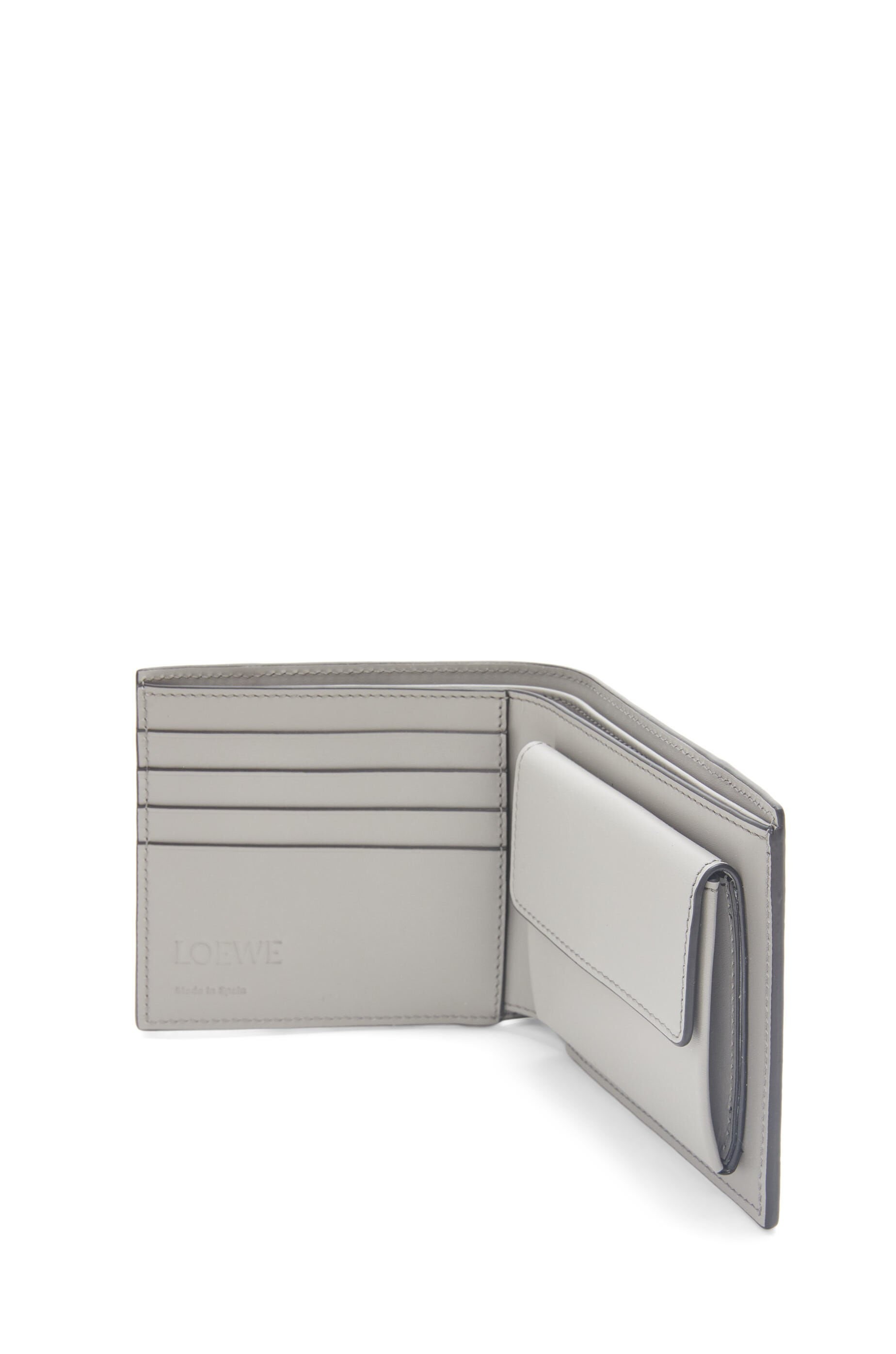 Puzzle Edge bifold coin wallet in classic calfskin - 3