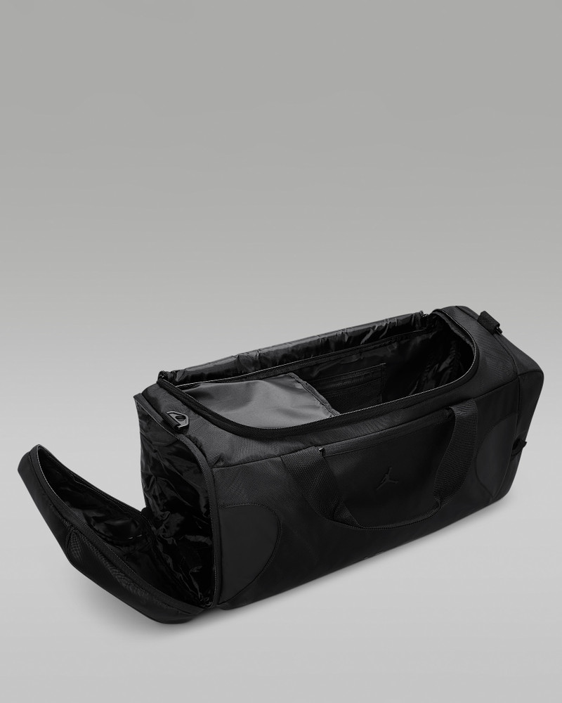 Jordan Element Duffel (68.8L) 5