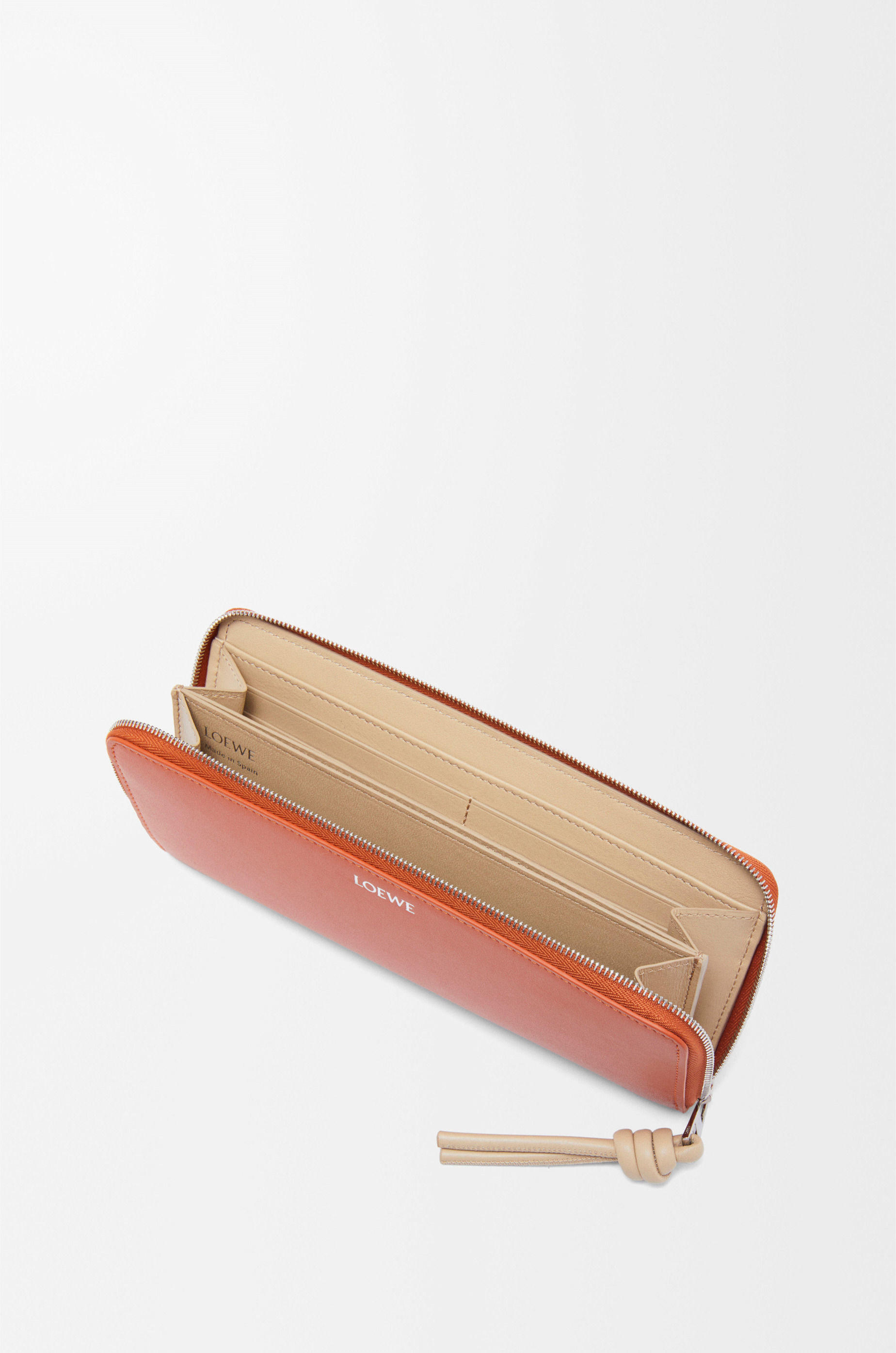 Knot zip around wallet in shiny nappa calfskin - 2