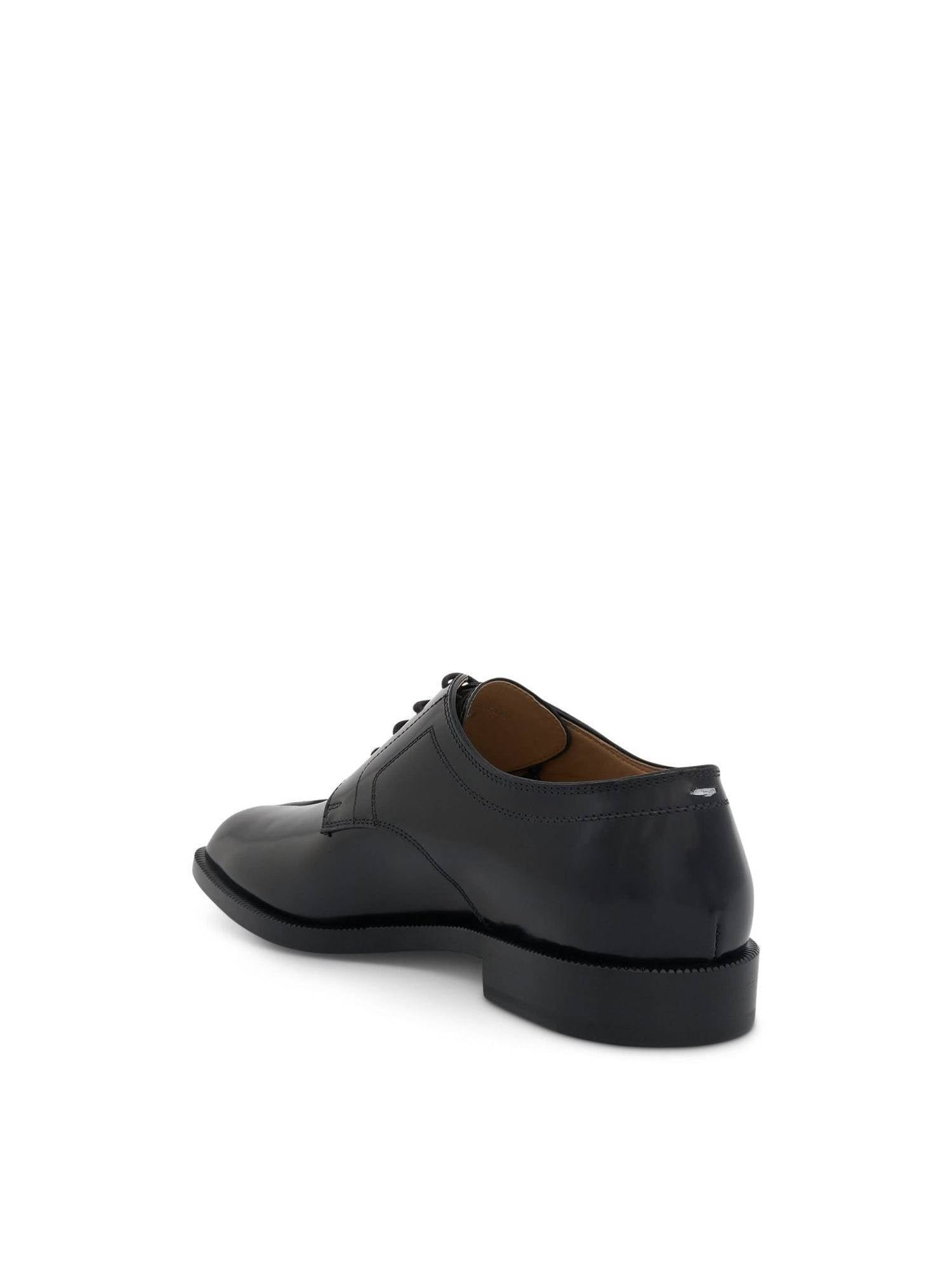 Tabi Lace-ups Stitch Shoes in Black - 4