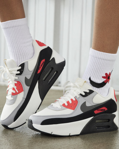 Nike Nike Air Max 90 LV8 Women's Shoes outlook