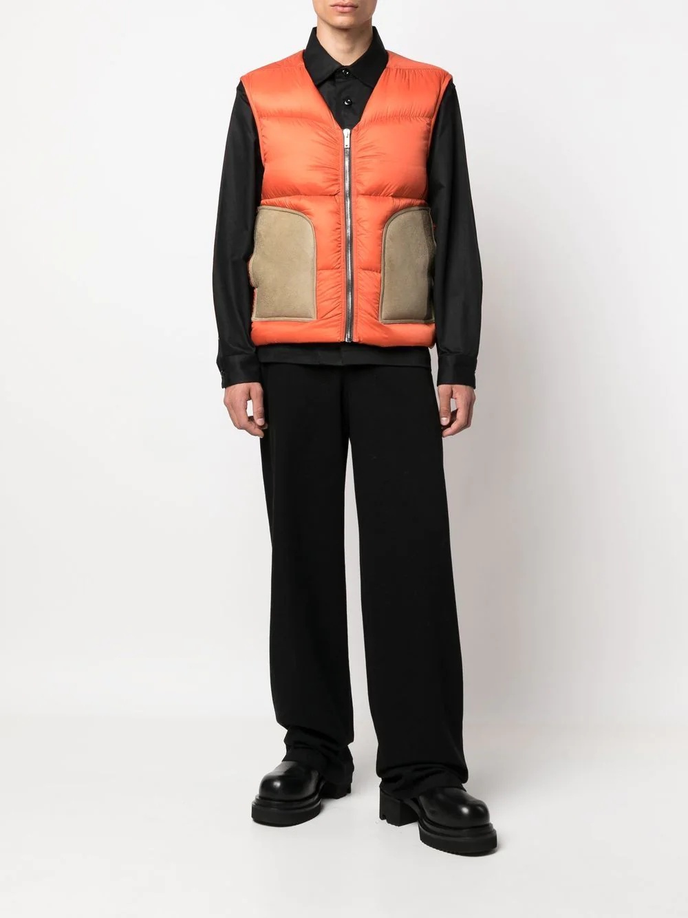 shearling-pocket down gilet - 2