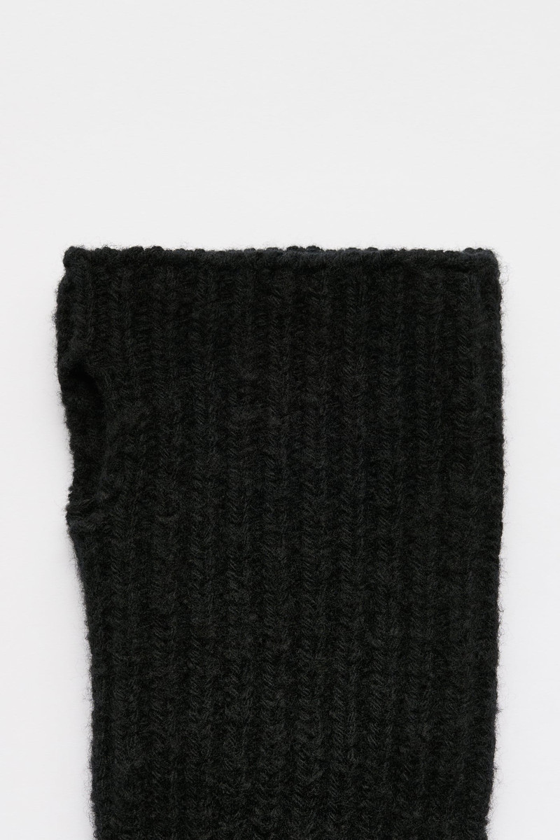 Fold Gloves Slub Twisted Black Wool 4
