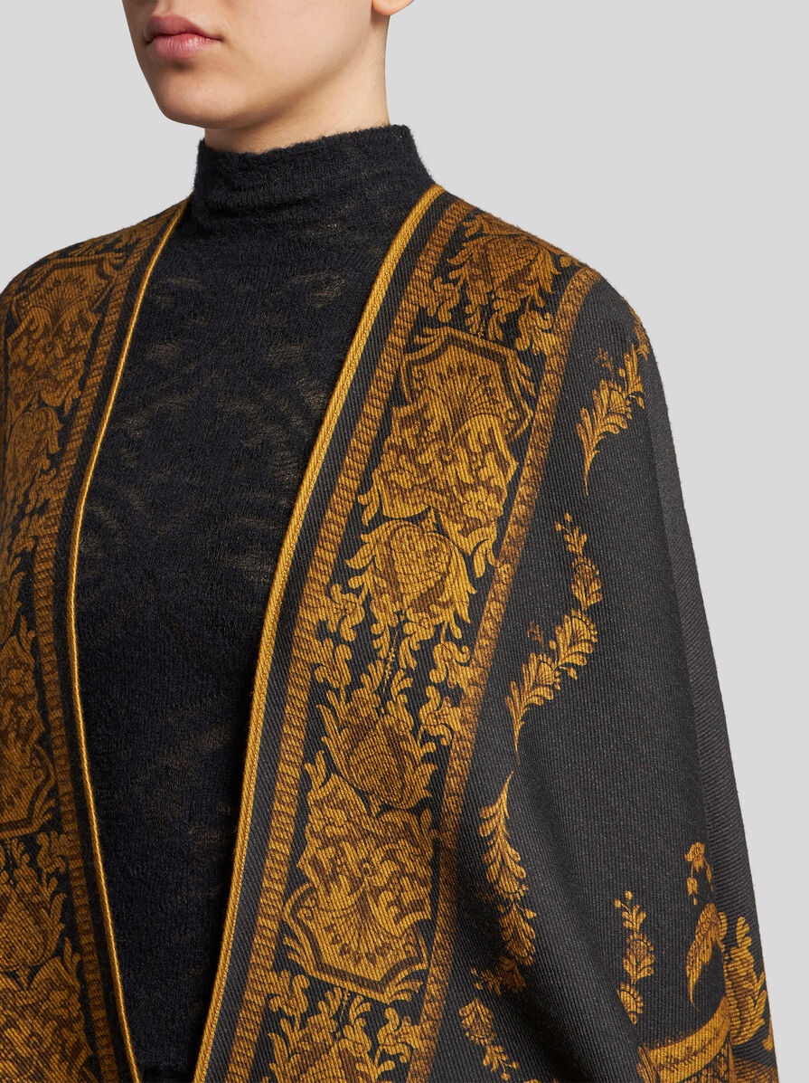WOOL CAPE WITH PRINT - 2
