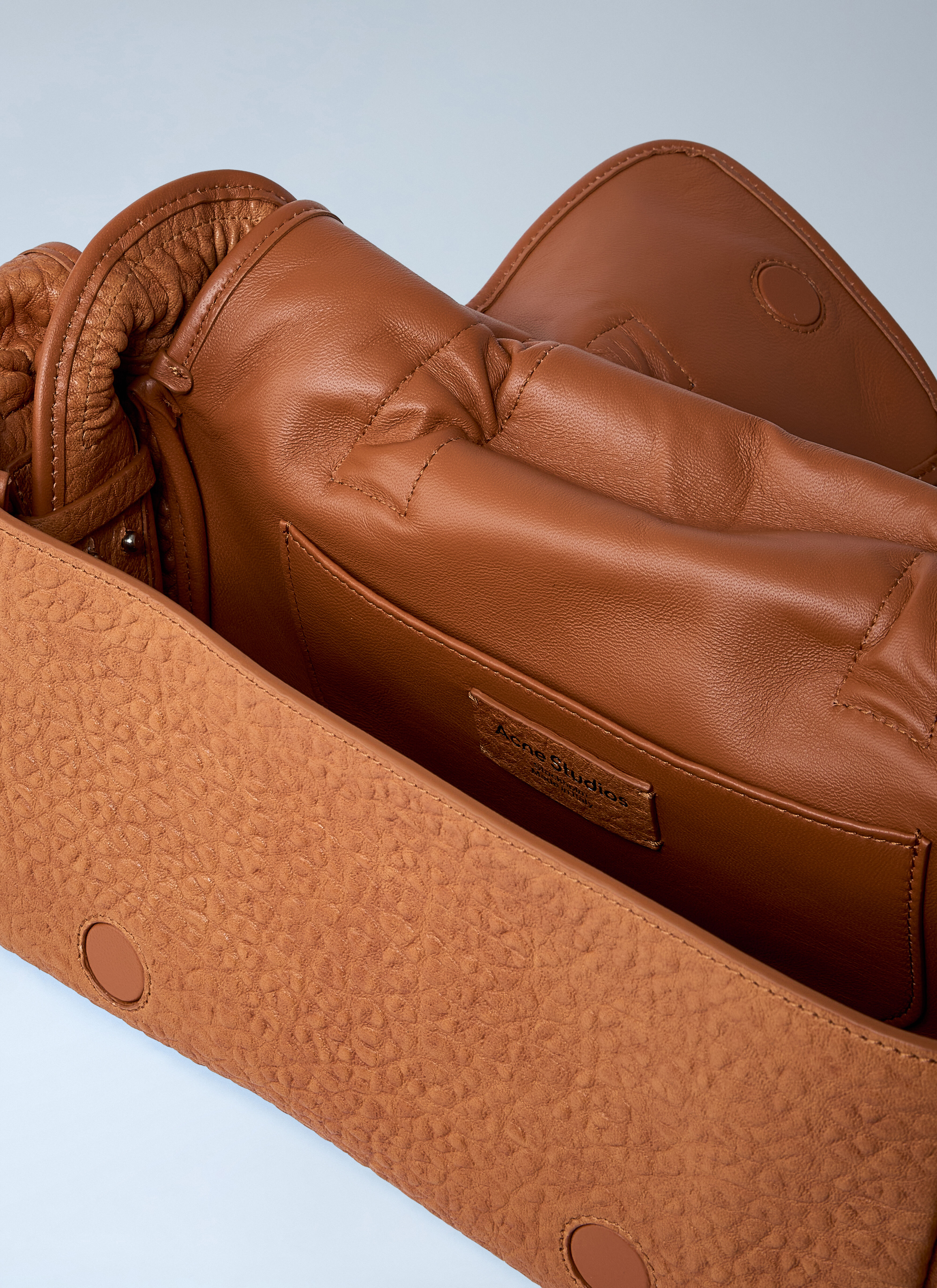 Multipocket Grained Leather Shoulder Bag - 6