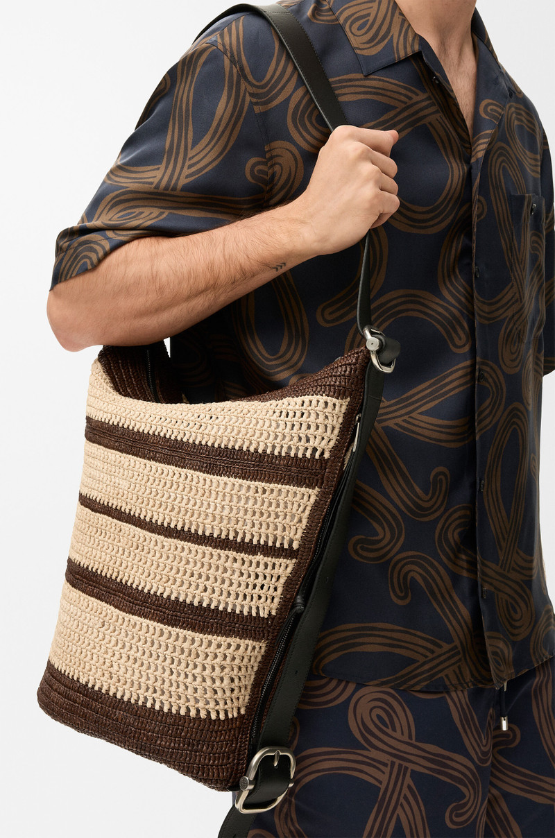 Loewe Loop bucket in raffia outlook