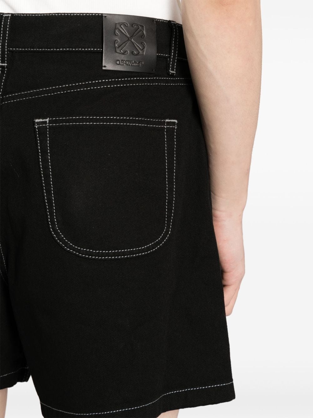 logo-appliquÃ© denim shorts - 5