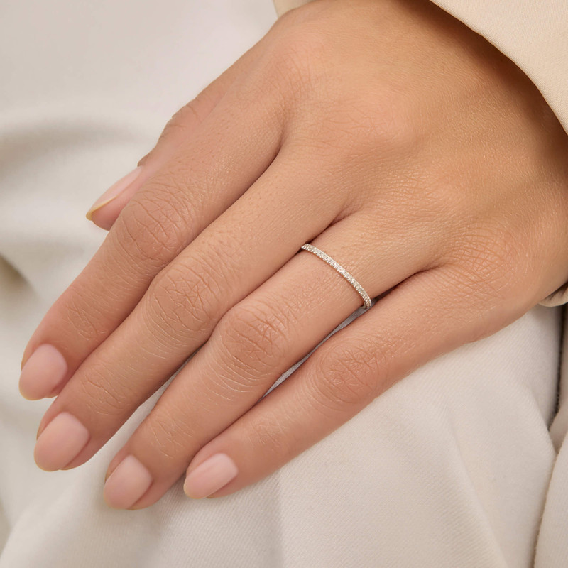STONE AND STRAND Dainty Diamond Eternity Ring outlook